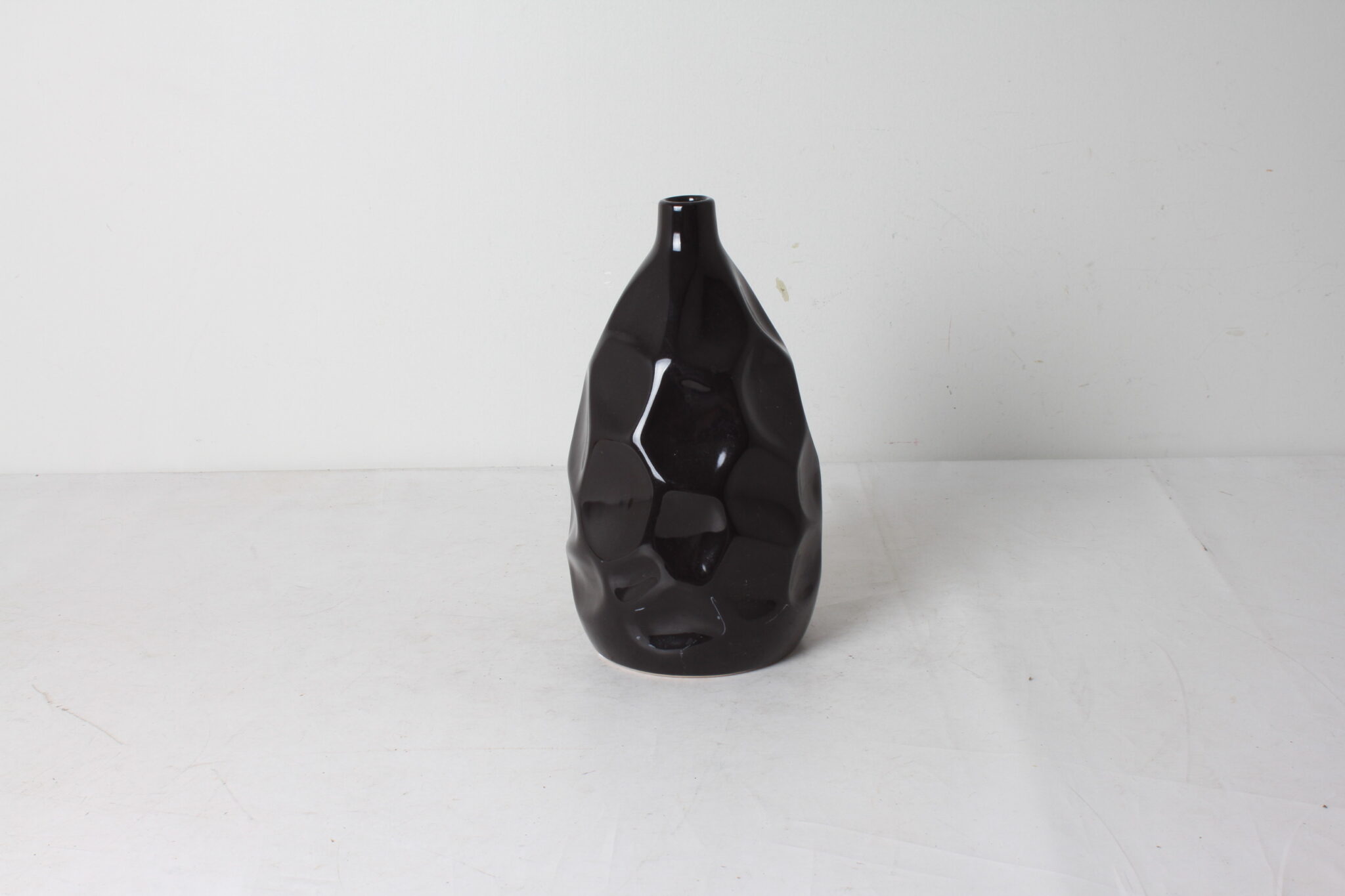 Vase moderne en céramique texturée – Image 2