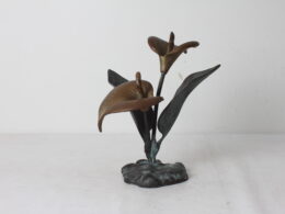 Sculpture florale en bronze