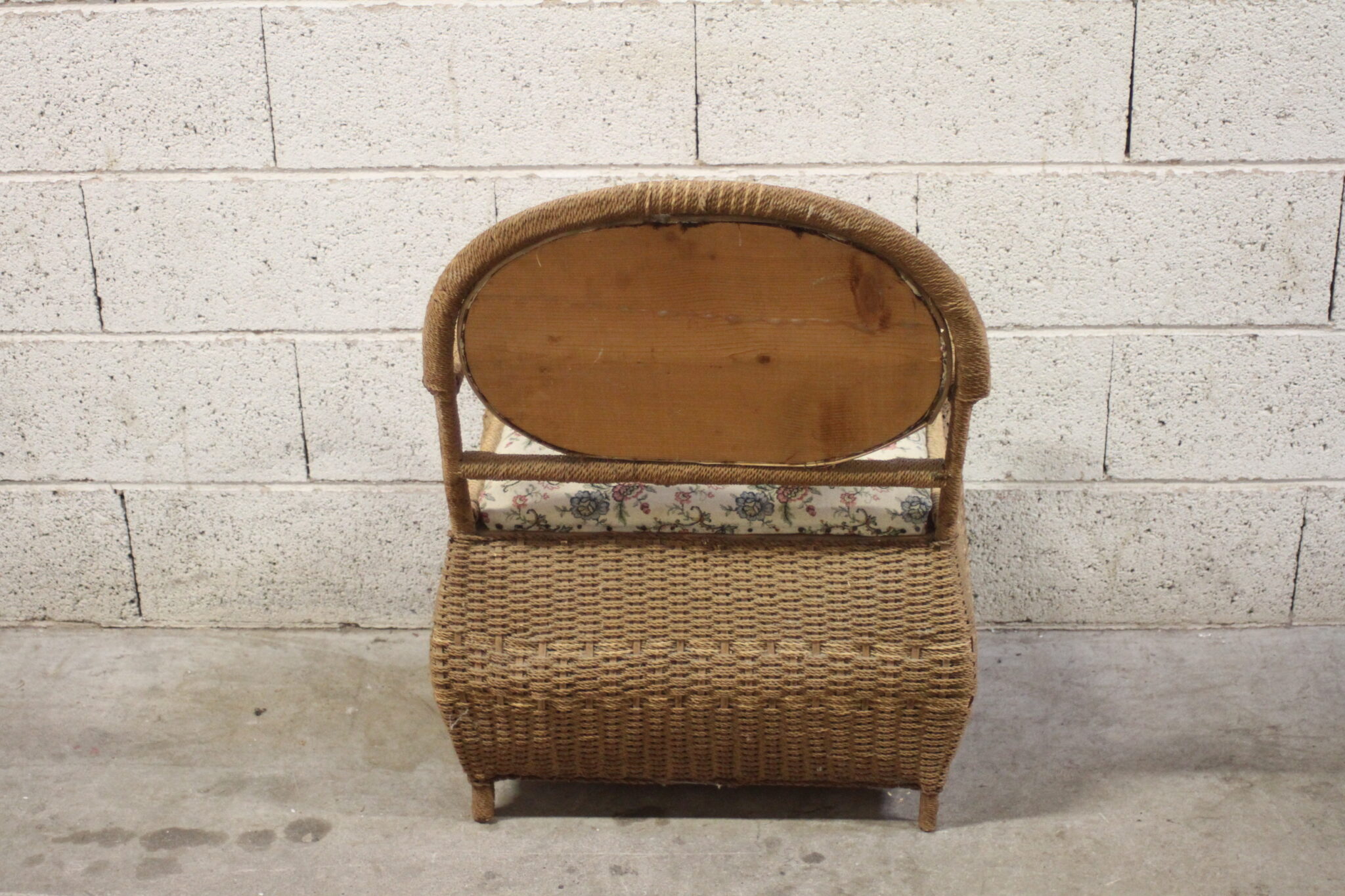 Ancien fauteuil coffre – Image 5