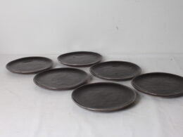 Assiettes à dessert en grès