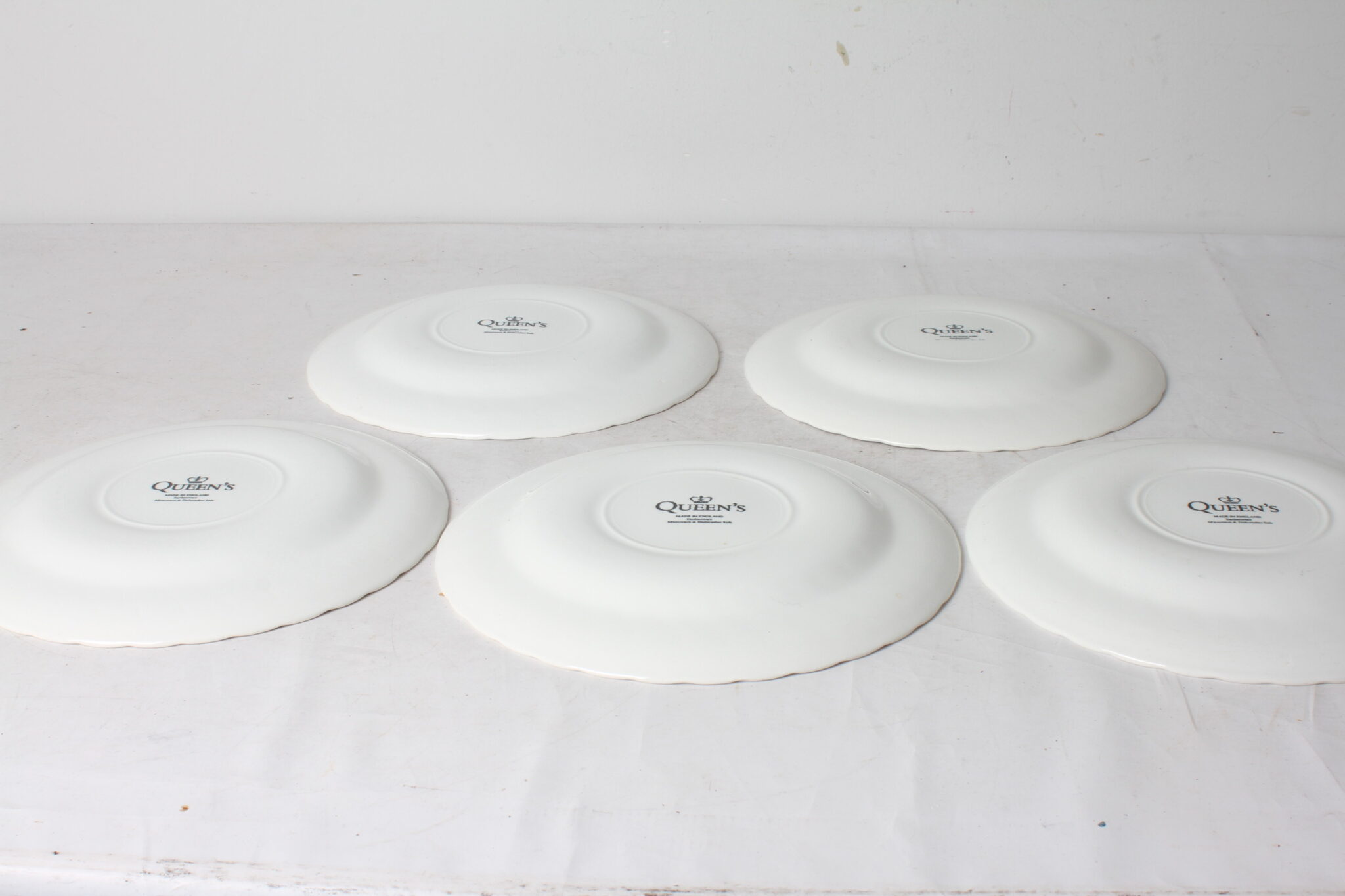 Assiettes plates en faïence - Queen's – Image 3