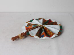 Eventail africain en wax et simili cuir