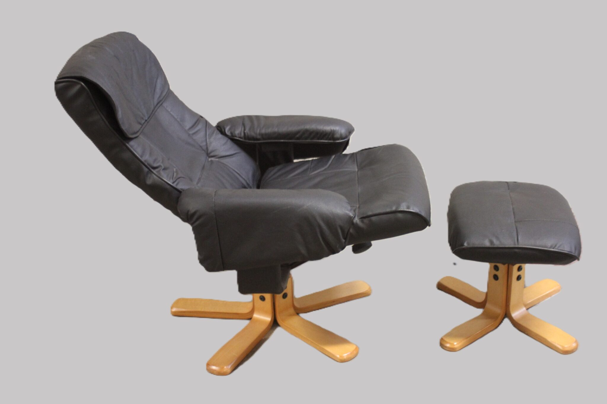 Fauteuil relax et son repose-pieds – Image 3