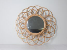 Miroir fleur en rotin naturel