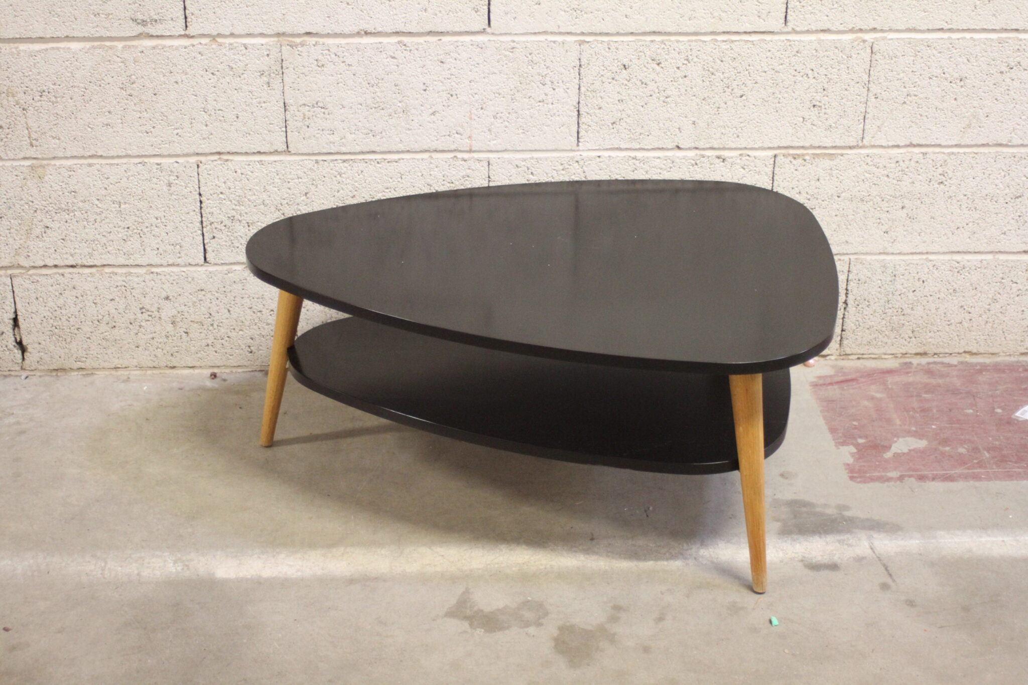 Table basse triangulaire – Image 2