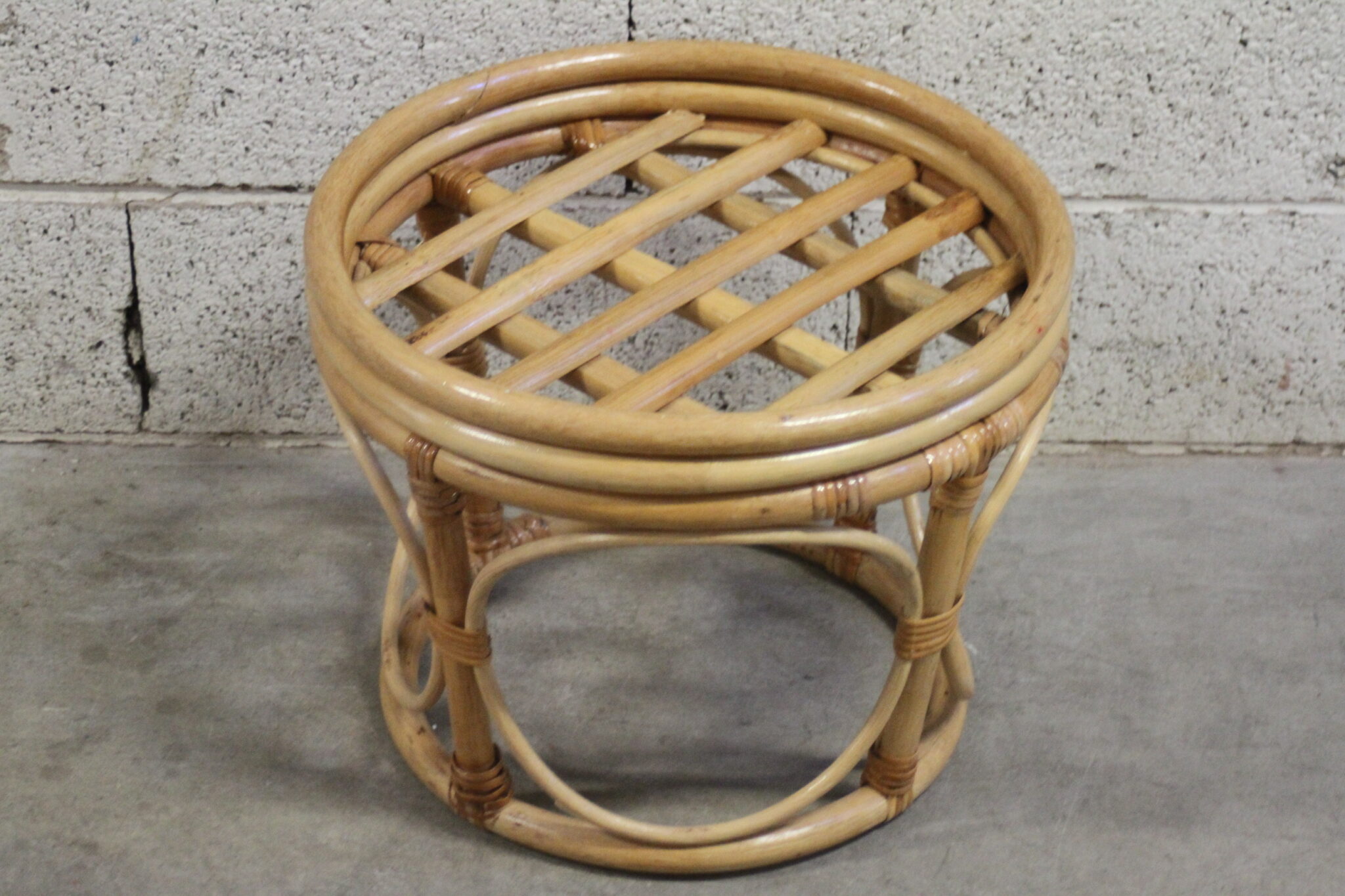 Tabouret pouf en rotin