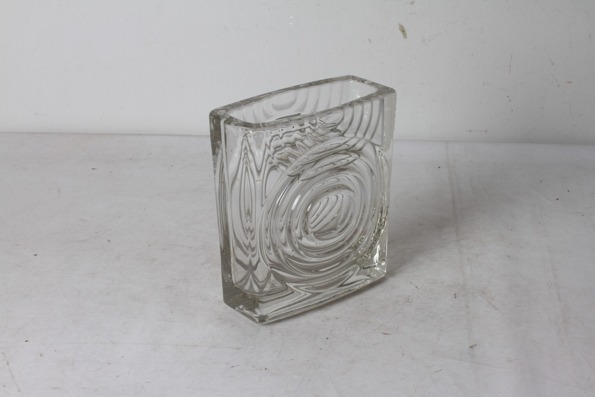 Vase vintage de style Op Art