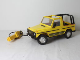4 X 4 Mercedes Benz 300 GD - Rico