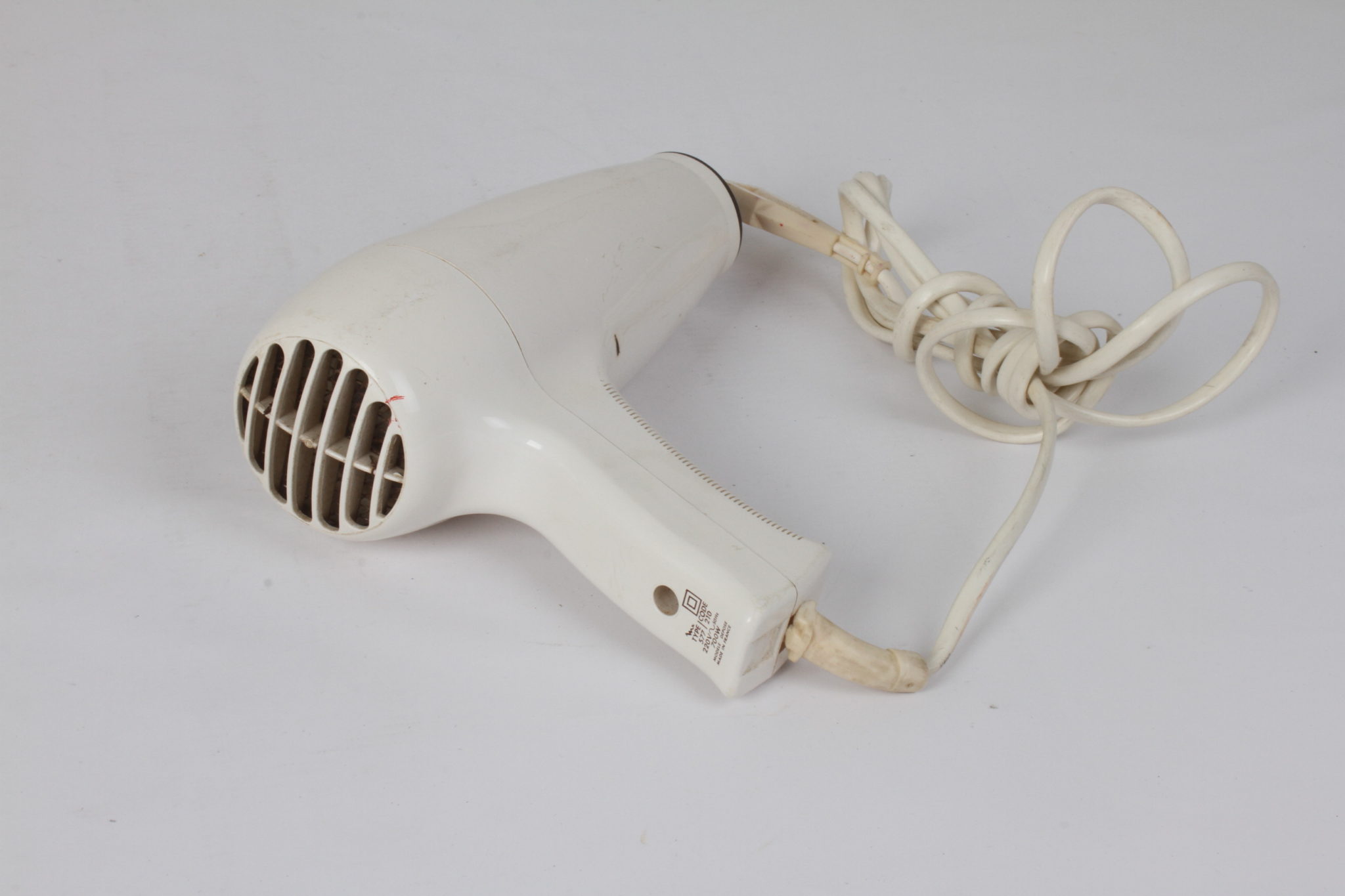 emmaus-scherwiller-sèche-cheveux-emmaus-occasion-label-emmaus-emmaus-boutique-en-ligne-idée-cadeau (2)