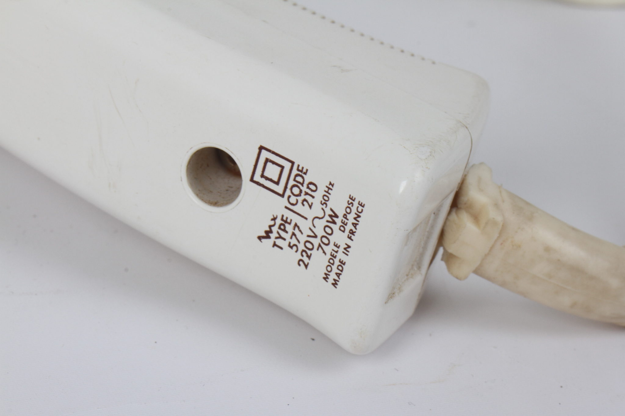 emmaus-scherwiller-sèche-cheveux-emmaus-occasion-label-emmaus-emmaus-boutique-en-ligne-idée-cadeau (3)