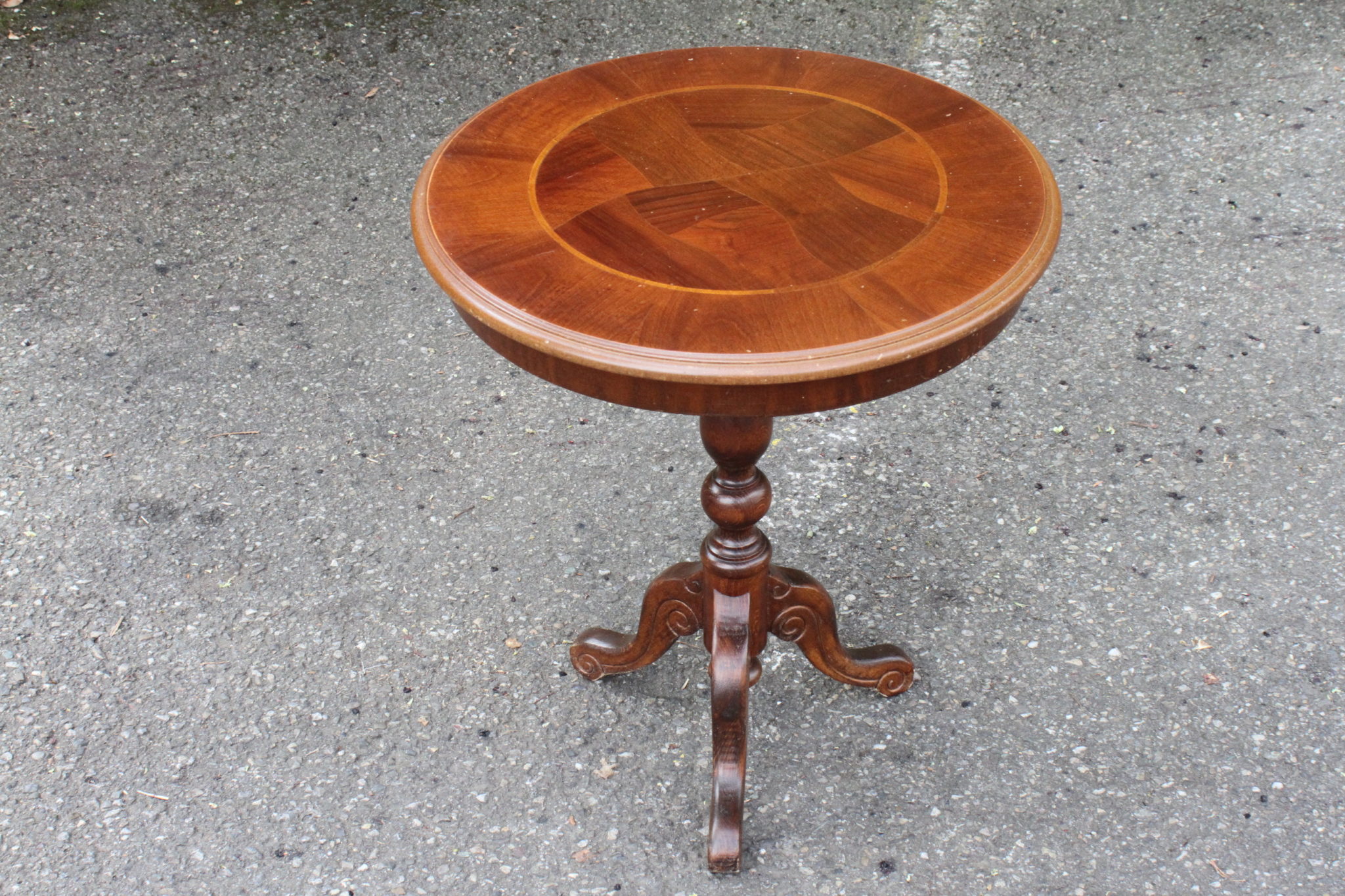 table-d'appoint-gueridon-tripode-bois-marquetterie-mobilier-brocante-occasion-emmaus-scherwiller-etikette (2)