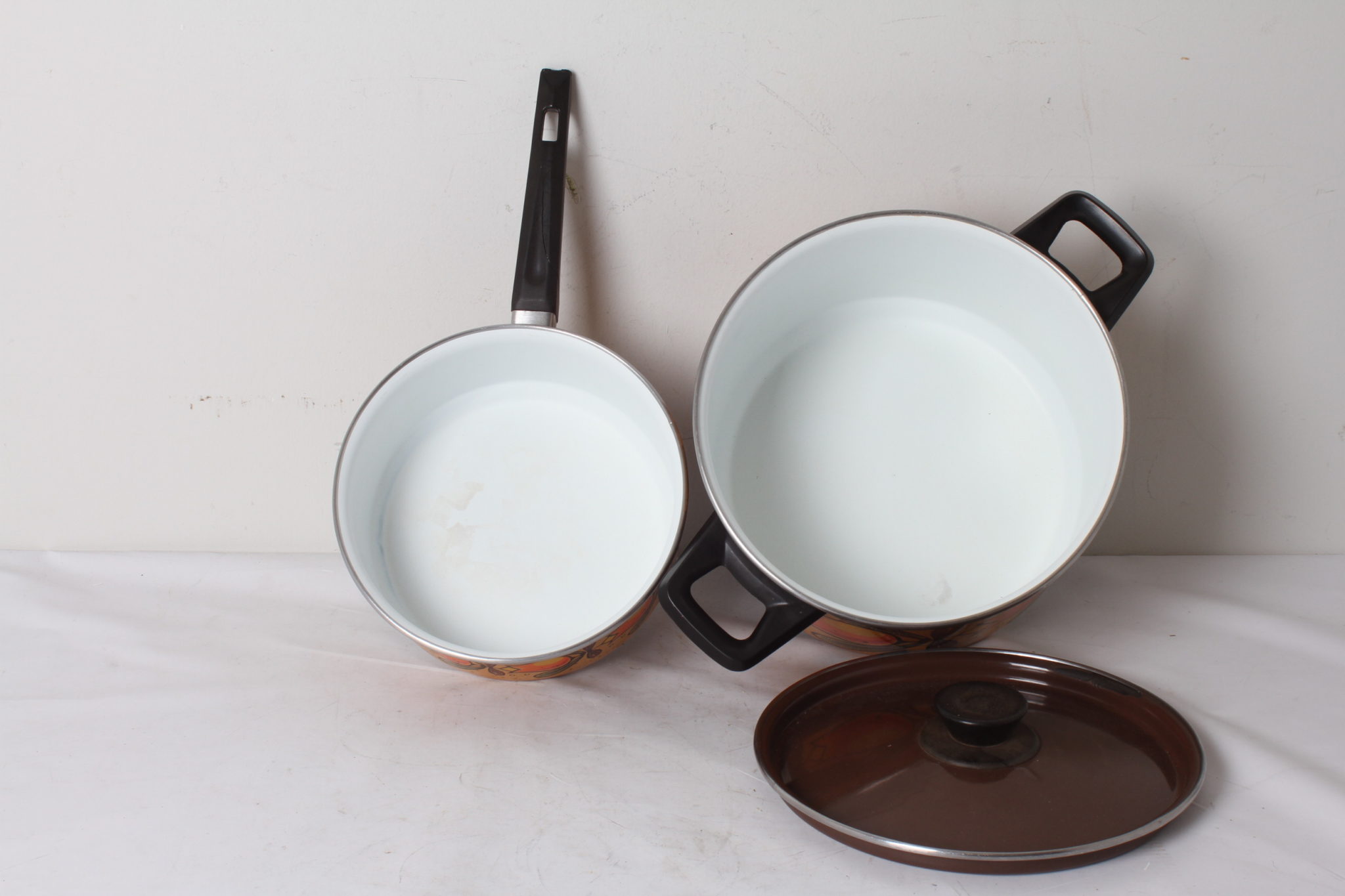 emmaus-scherwiller-etikette-occasion-idée cadeau-seconde main -casserole-faitout-vintage (2)