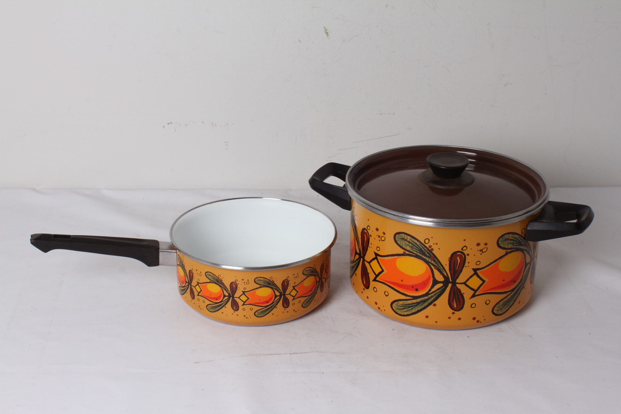 emmaus-scherwiller-etikette-occasion-idée cadeau-seconde main -casserole-faitout-vintage (4)