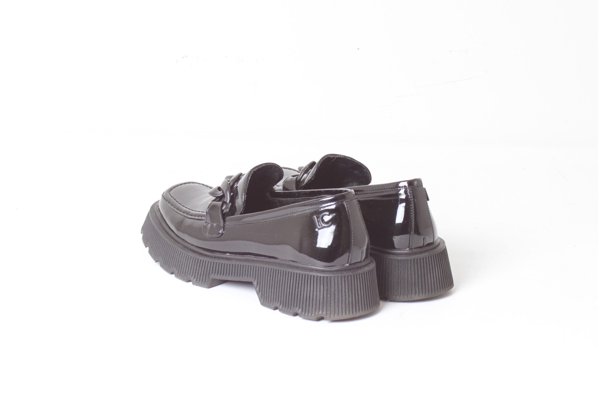 emmaus(etikette-occasion-scherwiller-seconde main-idée cadeau-chaussures-femme-39-noir-lola casademunt (3)