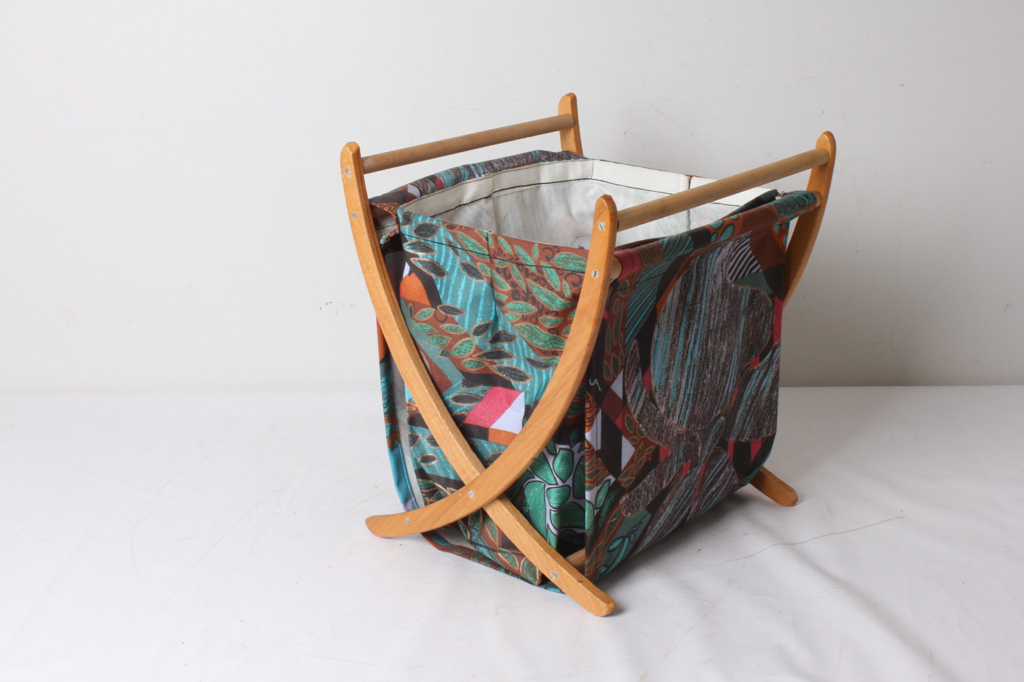 emmaus-scherwiller-etikette-occasion-seconde main- porte ouvrage-travailleuse-corbeille à ouvrage -vintage (1)