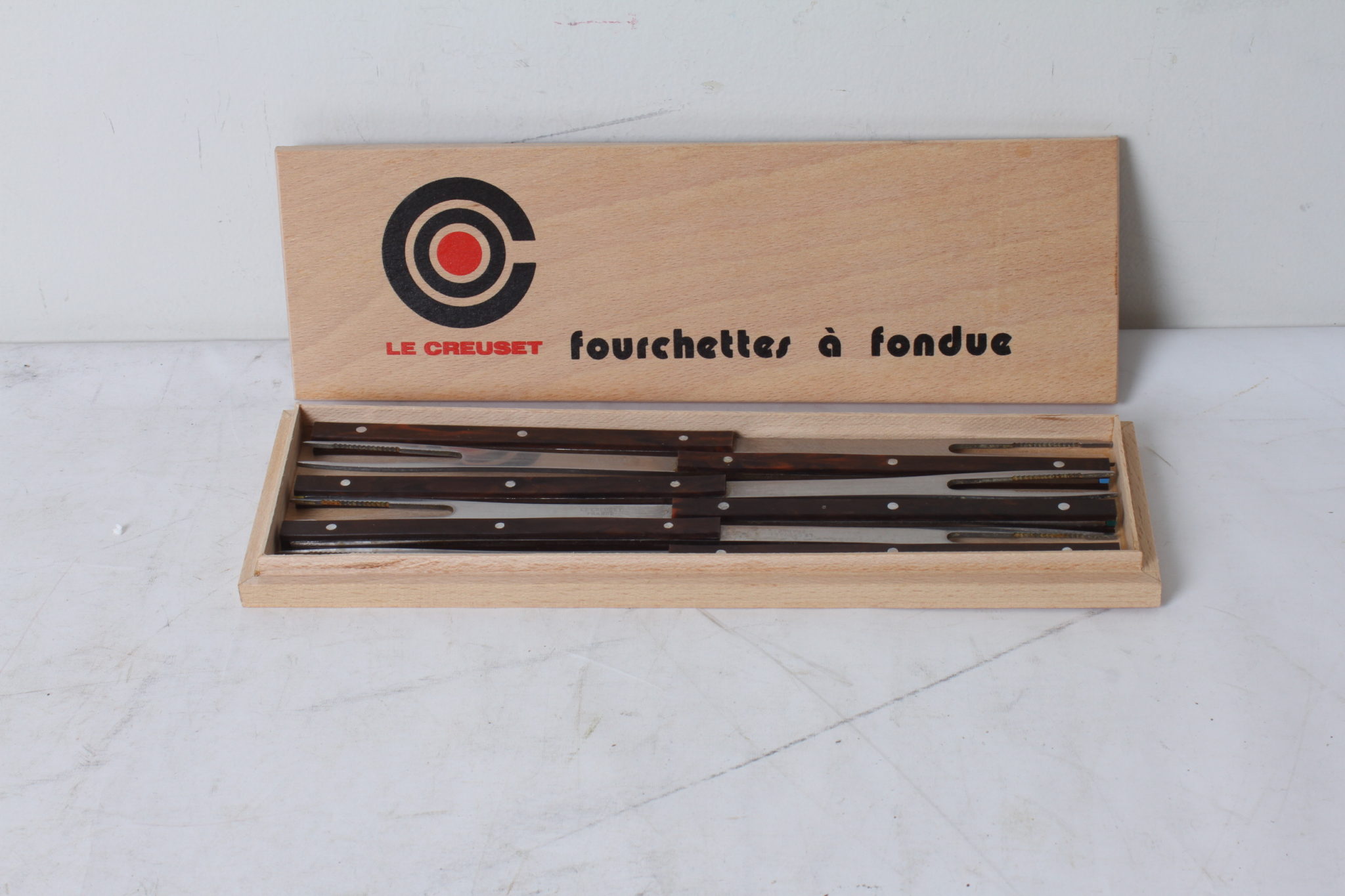 emmaus-scherwiller-etikette-occasion-seconde main- Fourchettes à fondue - Le creuset (5)