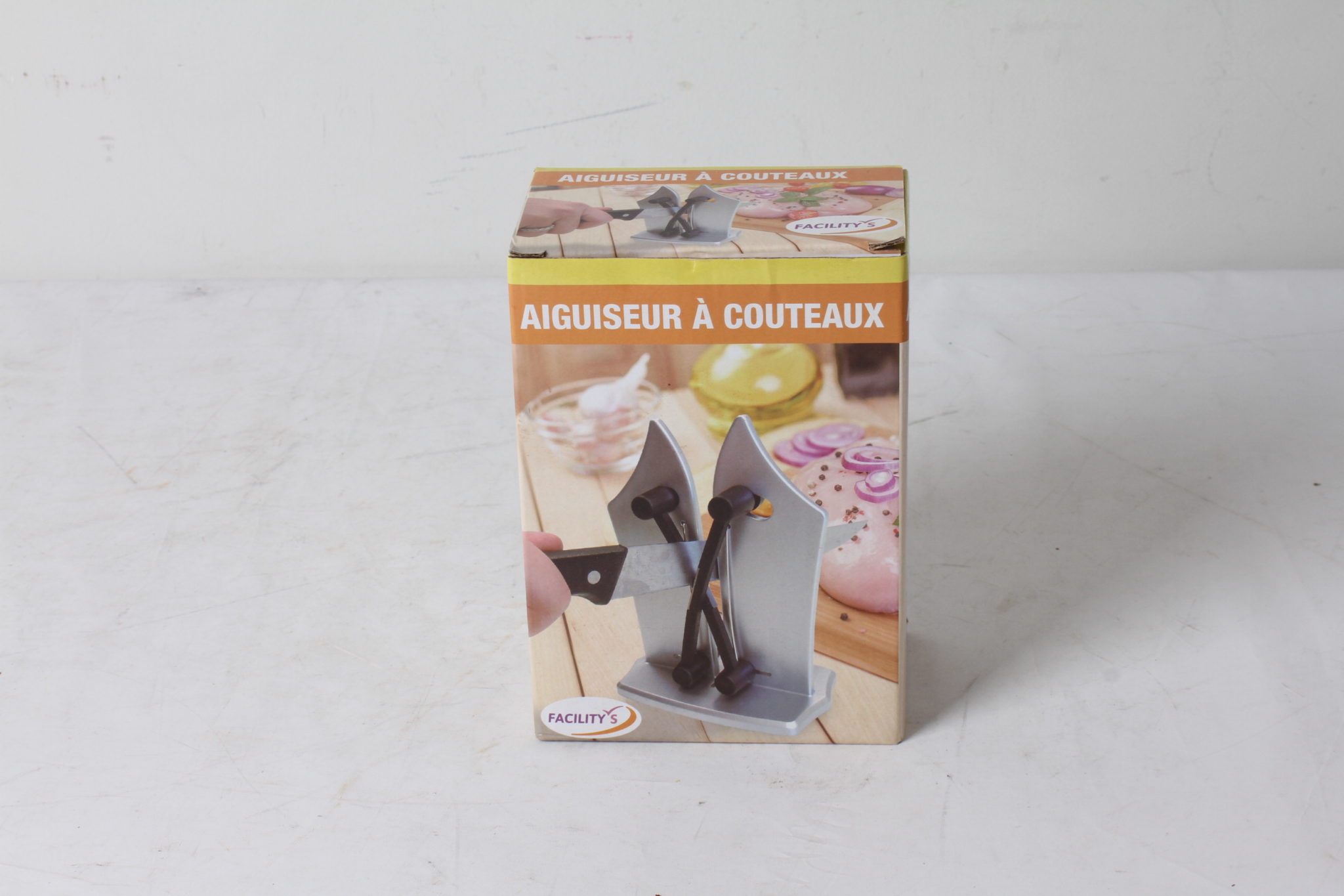 emmaus-scherwiller-occasion-etikette-seconde main- aiguiseur-couteaux (1)