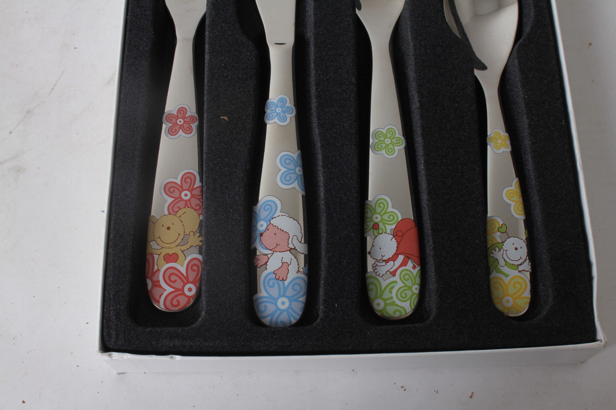 emmaus-scherwiller-etikette-occasion -couverts-enfant-lillebi-acier-inoxydable-animaux- coloré (5)