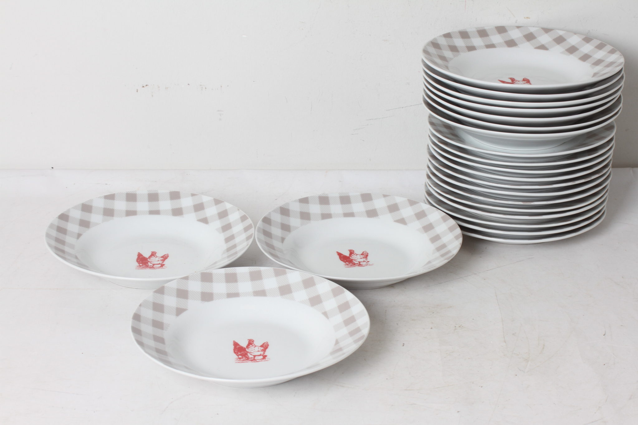 lot-de-22-assiettes-ceramique-decor-poule-art-de-la-table-occasion-emmaus-scherwiller-etikette (3)