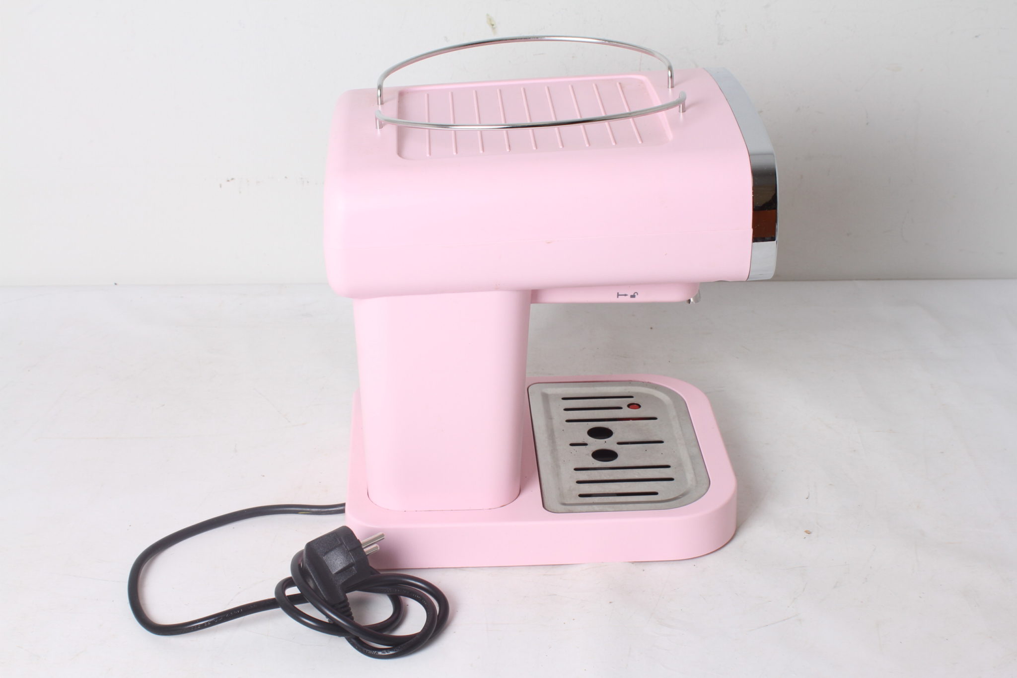 machine-a-cafe-expresso-silvercrest-design-retro-plastique-rose-petit-electromenager-occasion-emmaus-scherwiller-etikette (7)