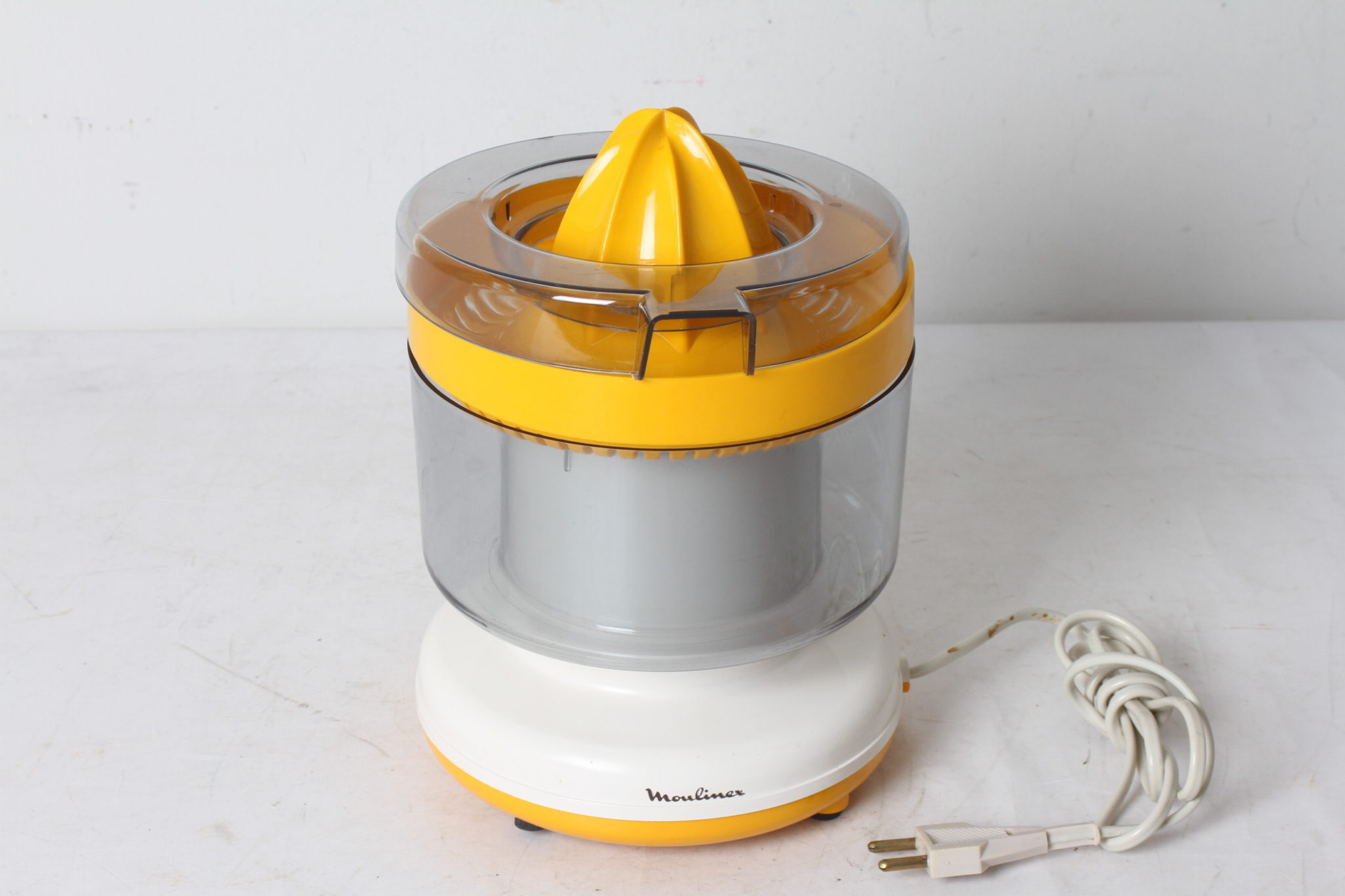 presse-agrumes-vintage-marqe-moulinex-389-petit-electromenager-occasion-emmaus-scherwiller-etikette (3)