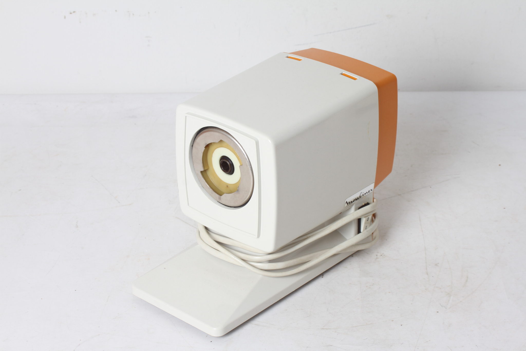 robot-vintage-moulinex-charlotte-308-petit-electromenager-occasion-emmaus-scherwiller-etikette (1)
