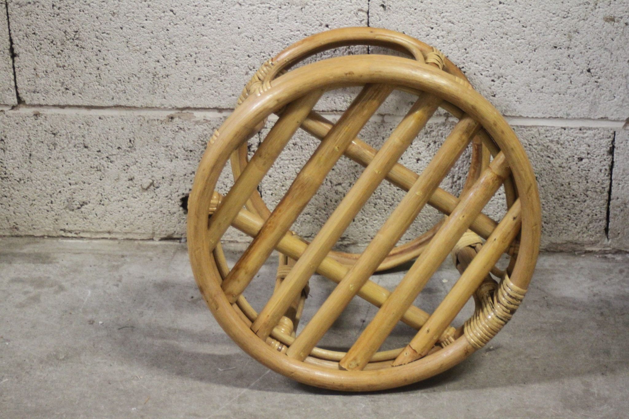 tabouret-pouf-rond-vintage-rotin-mobilier-occasion-emmaus-scherwiller-etikette (4)