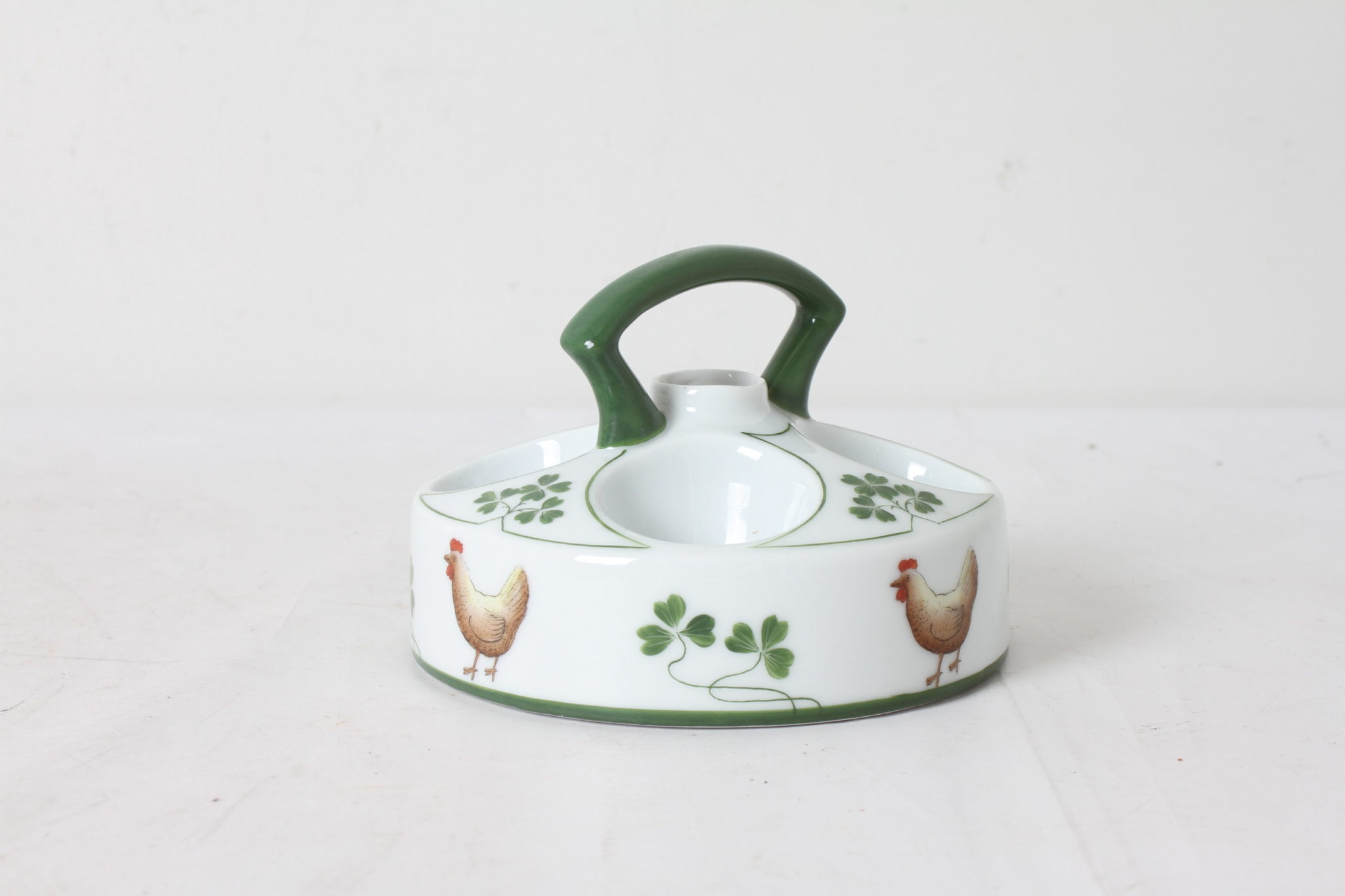 ancien-coquetier-4-compartiments-oeufs-porcelaine-motif-poule-trefle-thurnauer-and-co-art-de-la-table-occasion-emmaus-scherwiller-etikette (4)