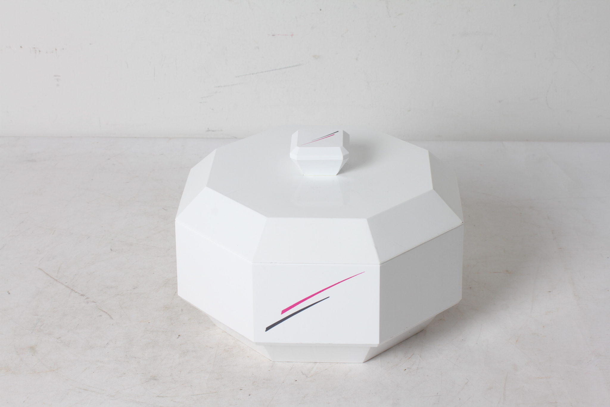 boite-a-glacons-vintage-camping-gaz-plastique-blanc-art-de-la-table-occasion-emmaus-scherwiller-etikette (3)
