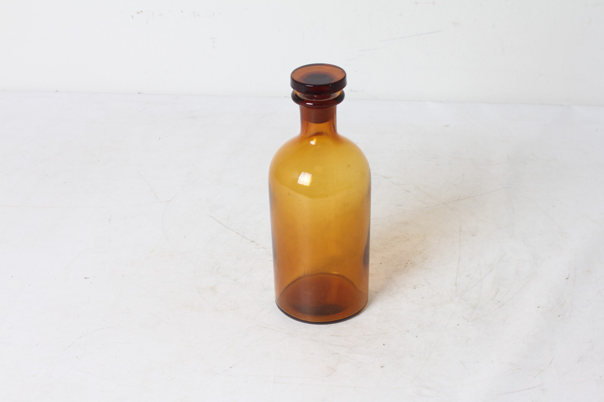 bouteille-flacon-d'apothicaire-verre-ambre-500-ml-objets-deco-occasion-emmaus-scherwiller-etikette (2)