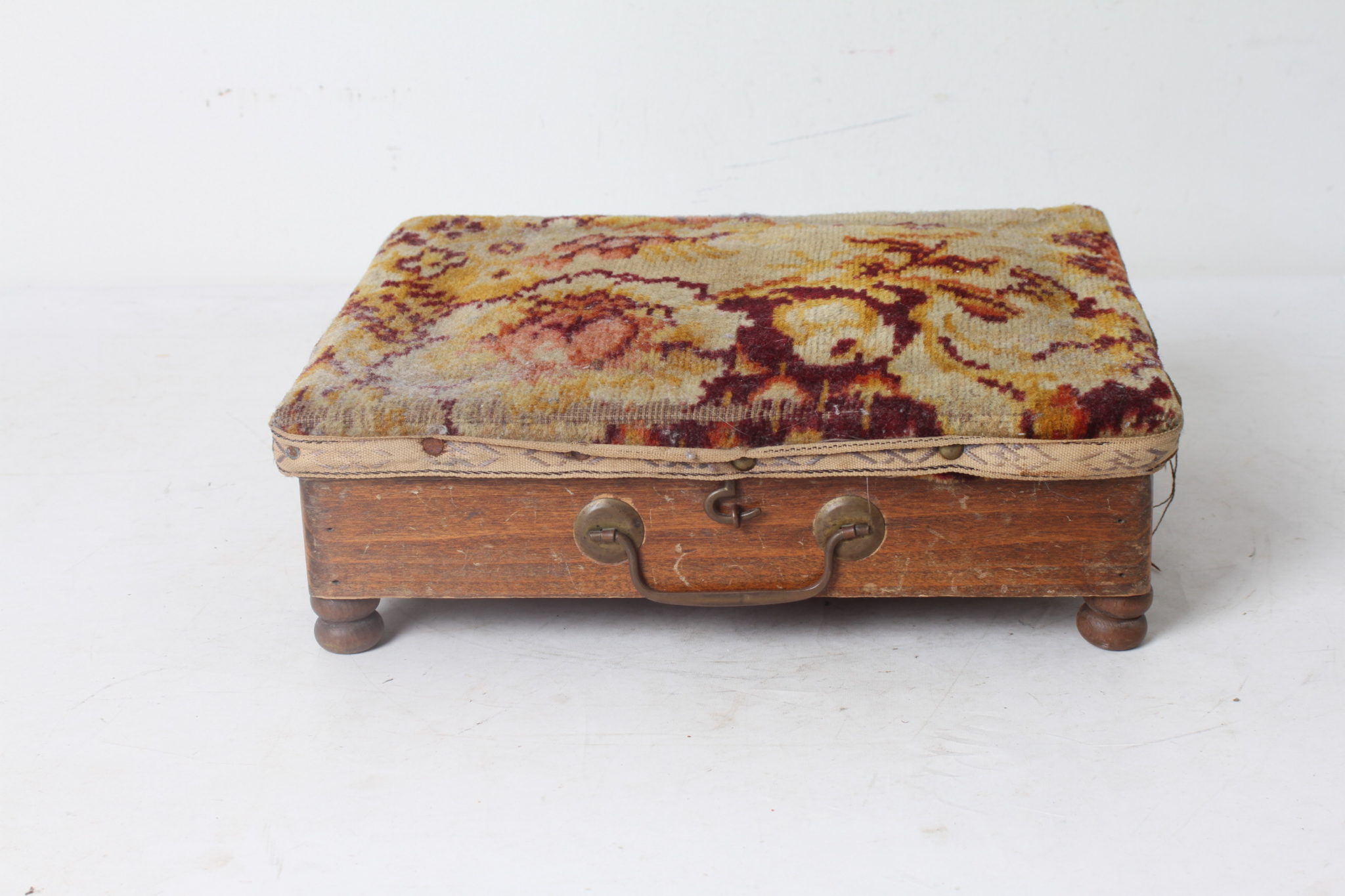 emmaus-scherwiller-etikette-occasion -Ancien repose-pied avec chaufferette (2)