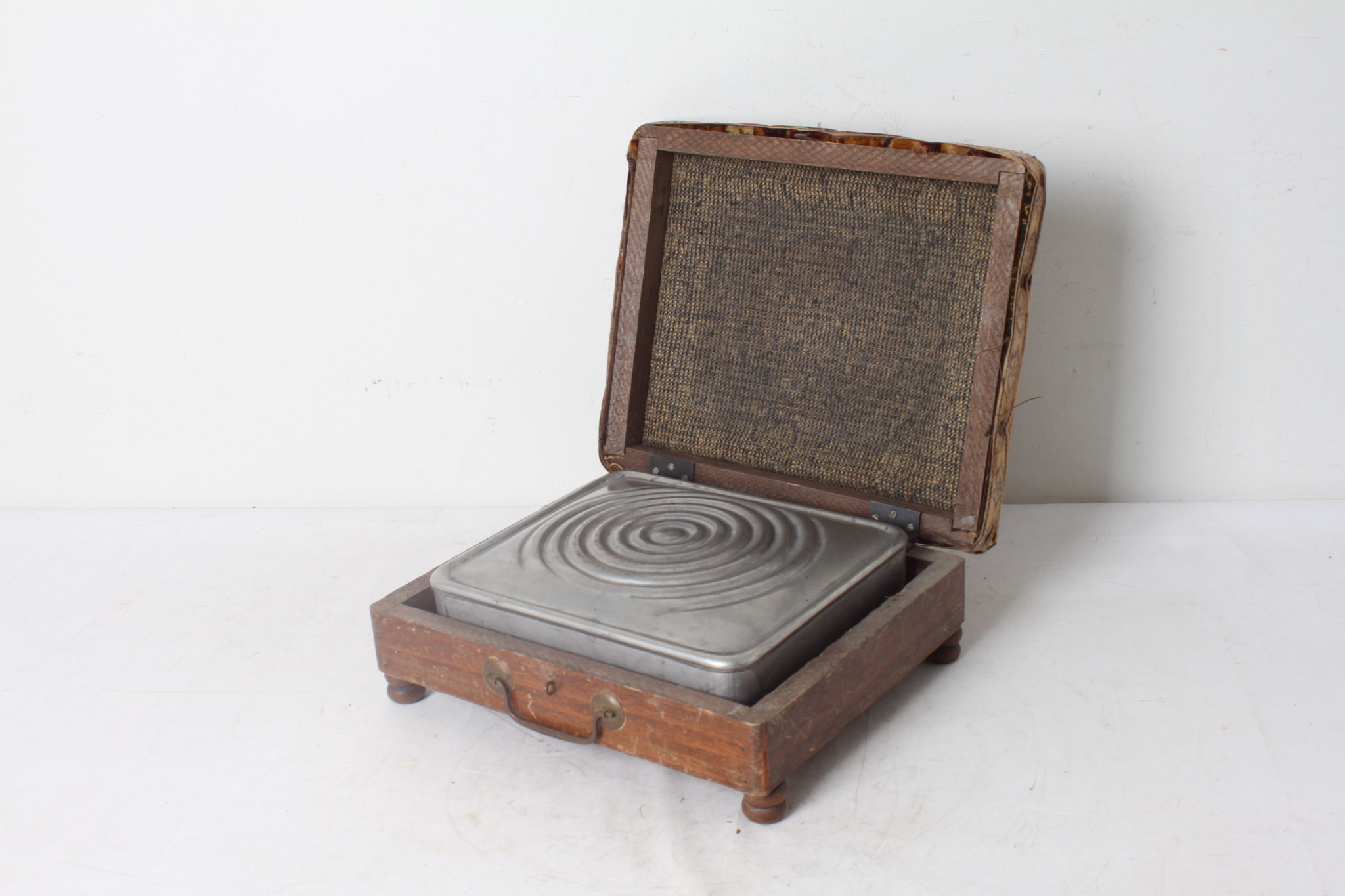 emmaus-scherwiller-etikette-occasion -Ancien repose-pied avec chaufferette (3)