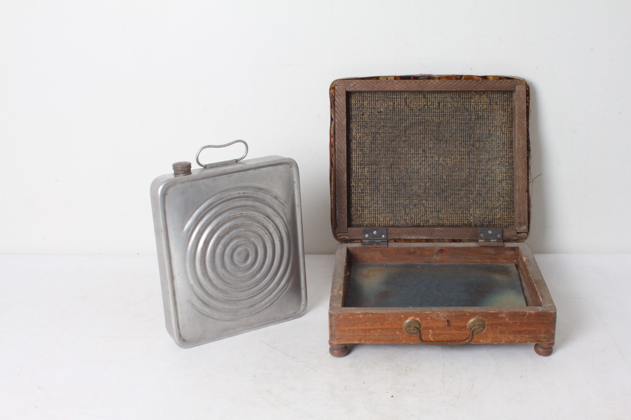 emmaus-scherwiller-etikette-occasion -Ancien repose-pied avec chaufferette (4)