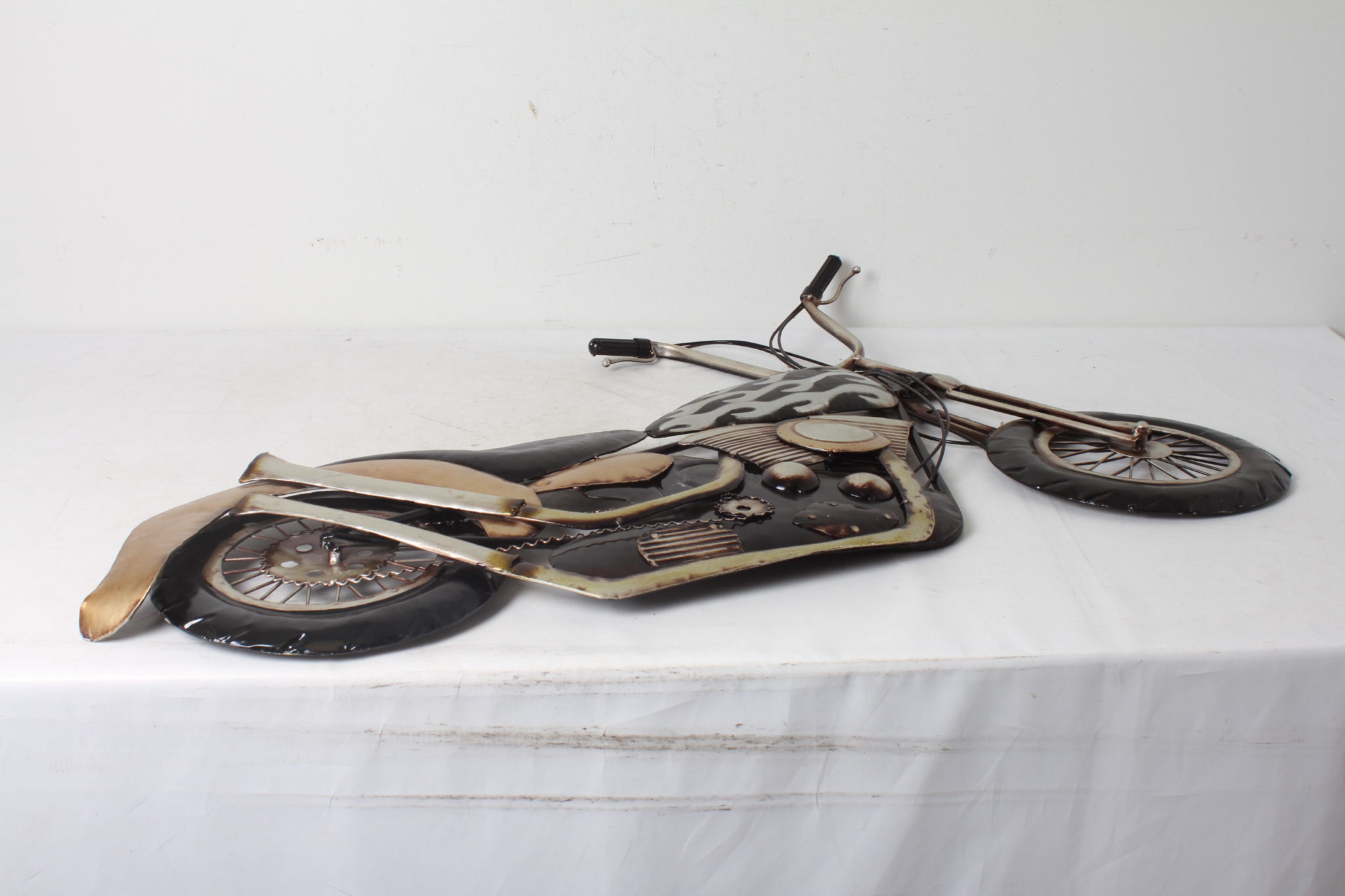 emmaus-scherwiller-etikette-occasion -décoration-interieur-moto-gilde-plaque-métal (2)