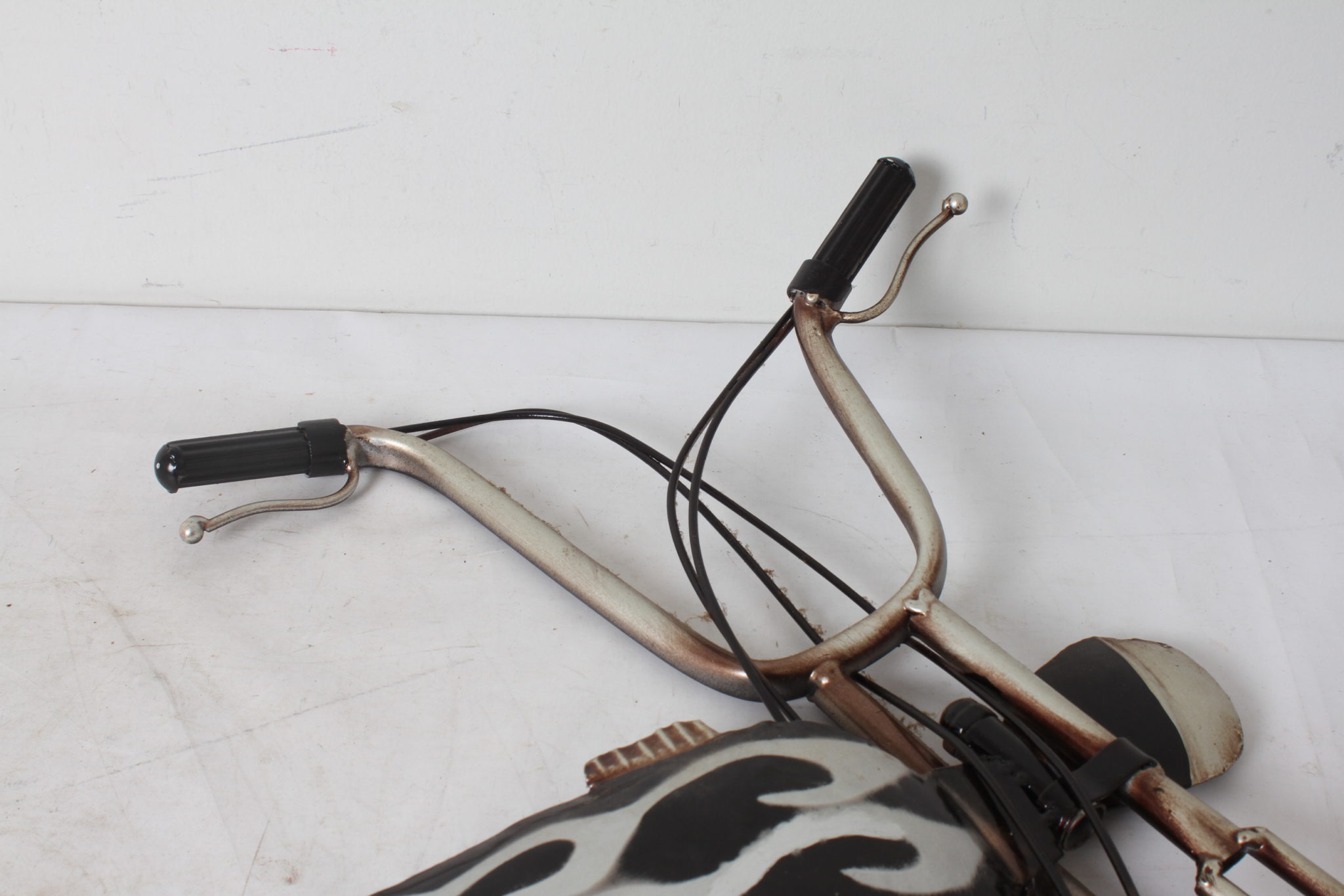 emmaus-scherwiller-etikette-occasion -décoration-interieur-moto-gilde-plaque-métal (3)