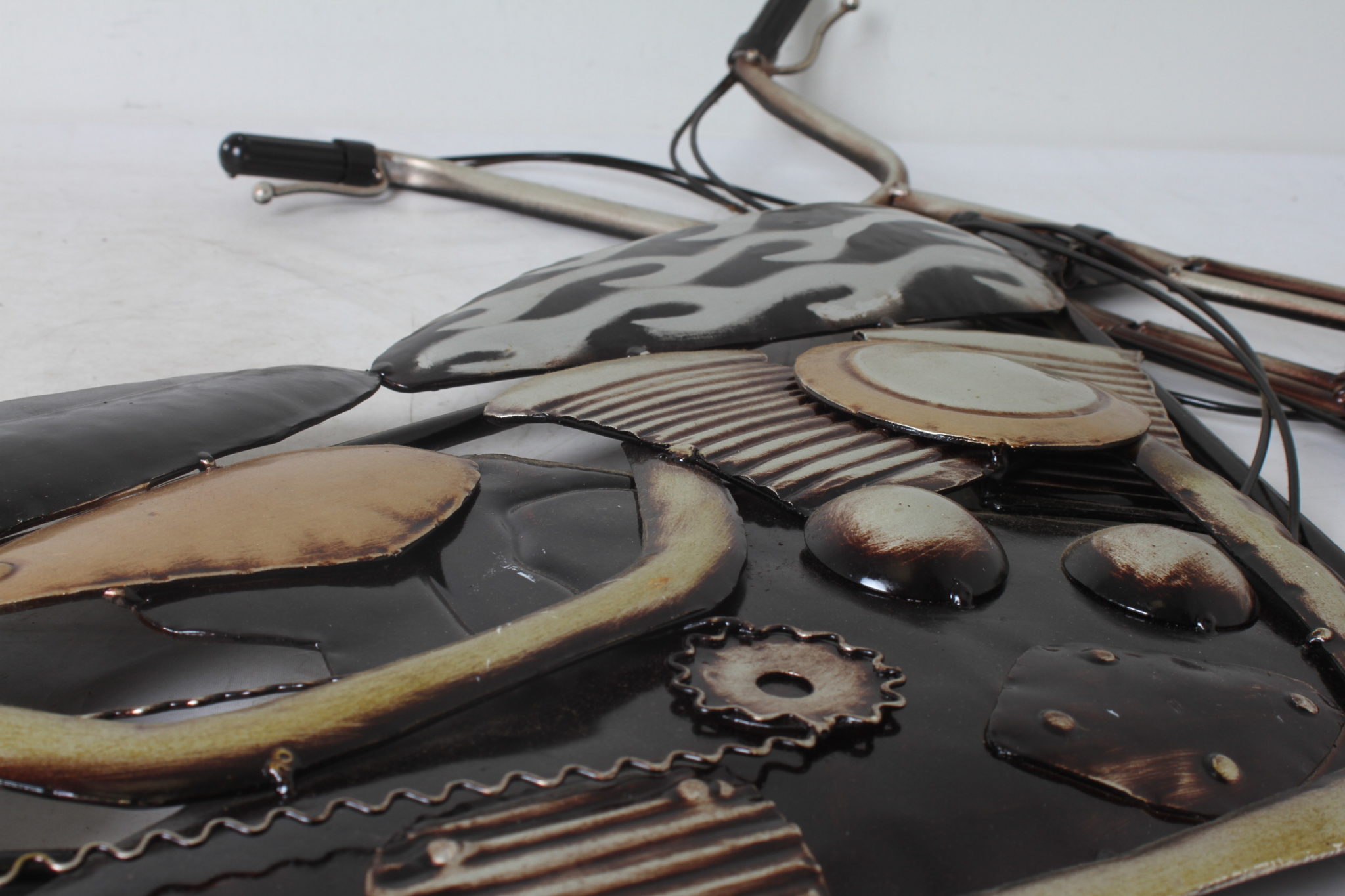 emmaus-scherwiller-etikette-occasion -décoration-interieur-moto-gilde-plaque-métal (4)