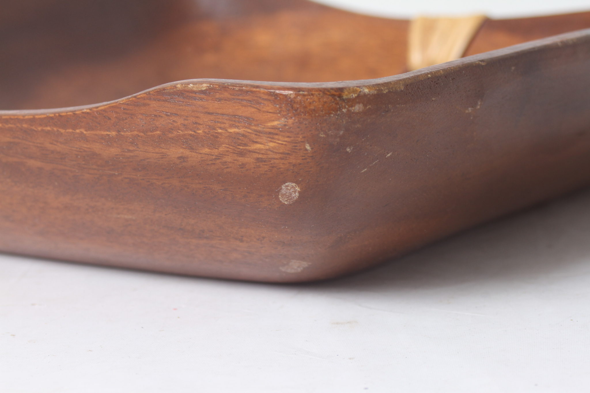 emmaus-scherwiller-etikette-occasion -plat-carré-coupe-bois- (2)