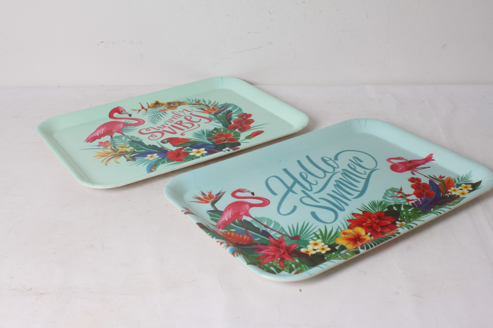 emmaus-scherwiller-etikette-occasion -plateau-summer-flamand-rose-melamine (1)