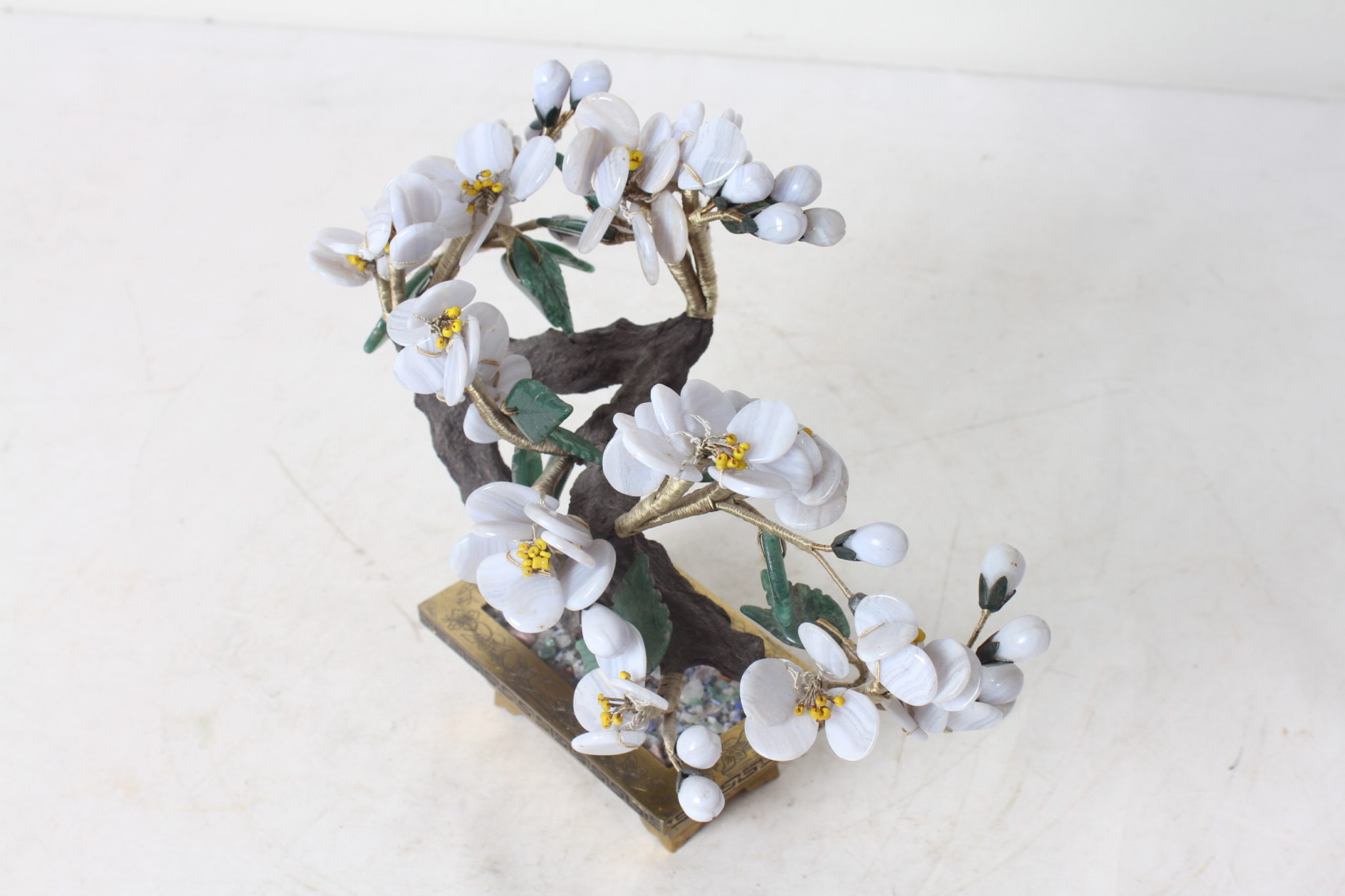 jardiniere-chinoise-laiton-dore-bonsai-jade-objets-deco-occasion-emmaus-scherwiller-etikette (3)