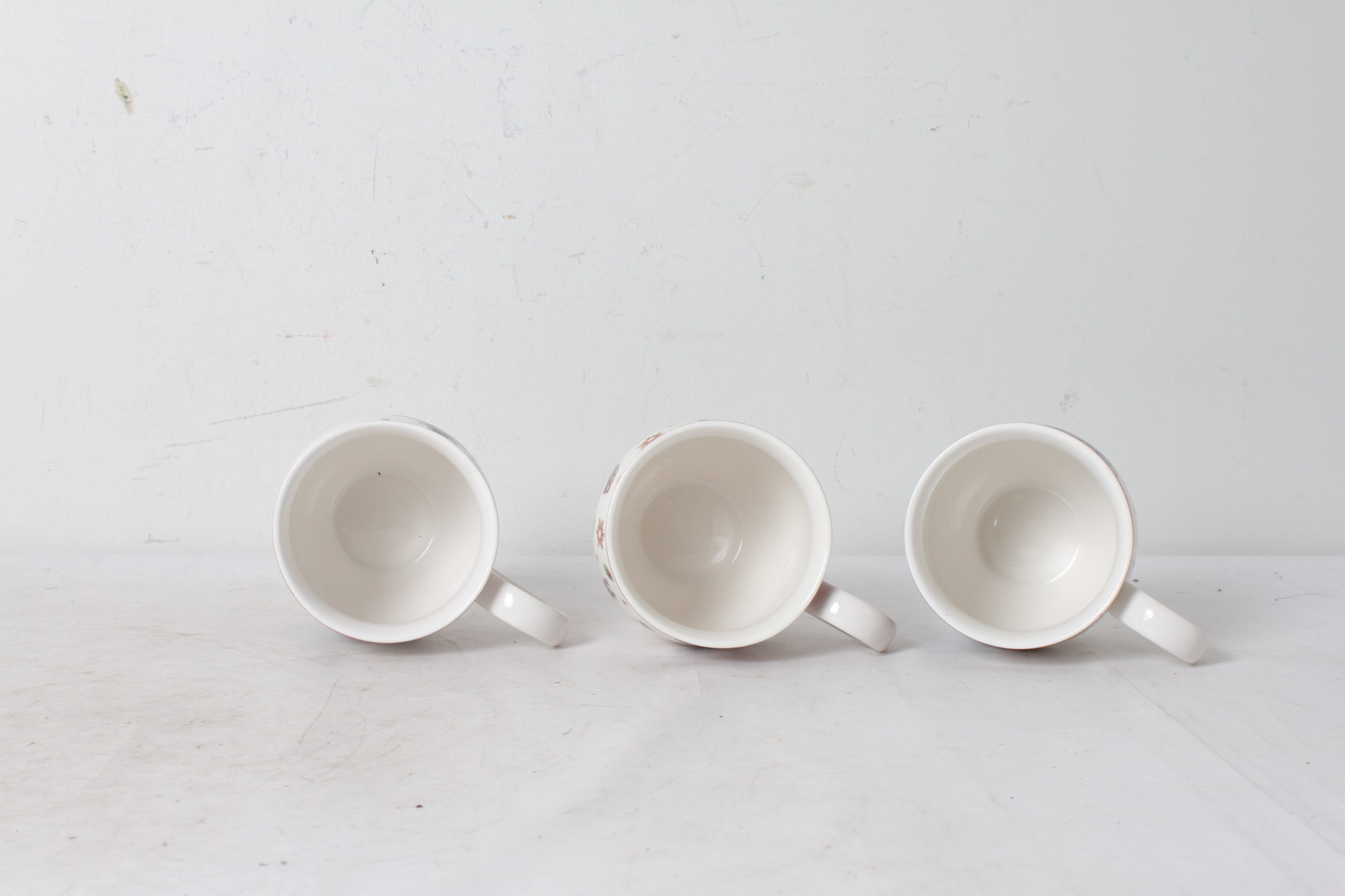 suite-de-3-mugs-de-noel-porcelaine-villeroy-et-boch-1748-art-de-la-table-occasion-emmaus-scherwiller-etikette (1)