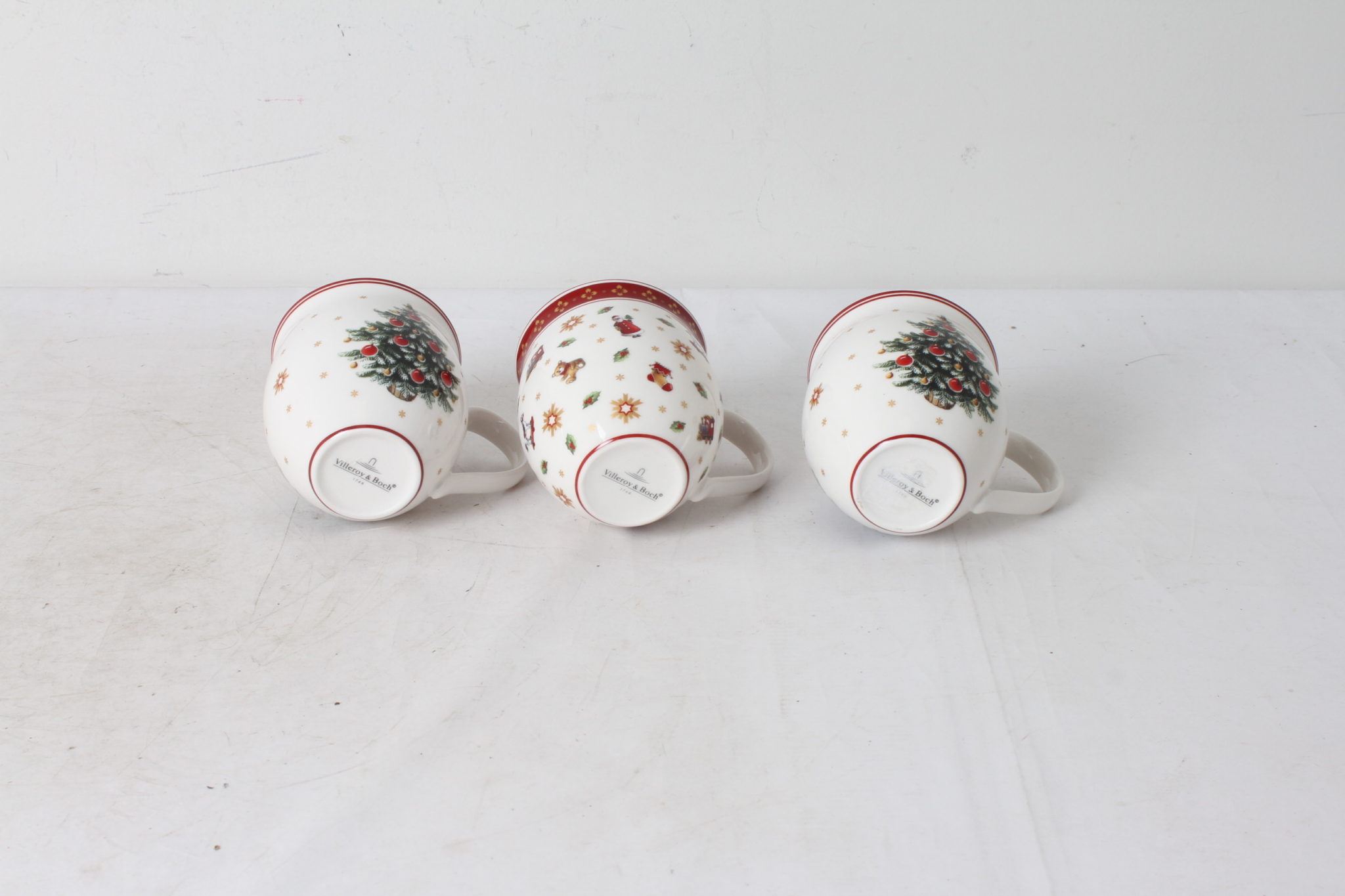 suite-de-3-mugs-de-noel-porcelaine-villeroy-et-boch-1748-art-de-la-table-occasion-emmaus-scherwiller-etikette (4)