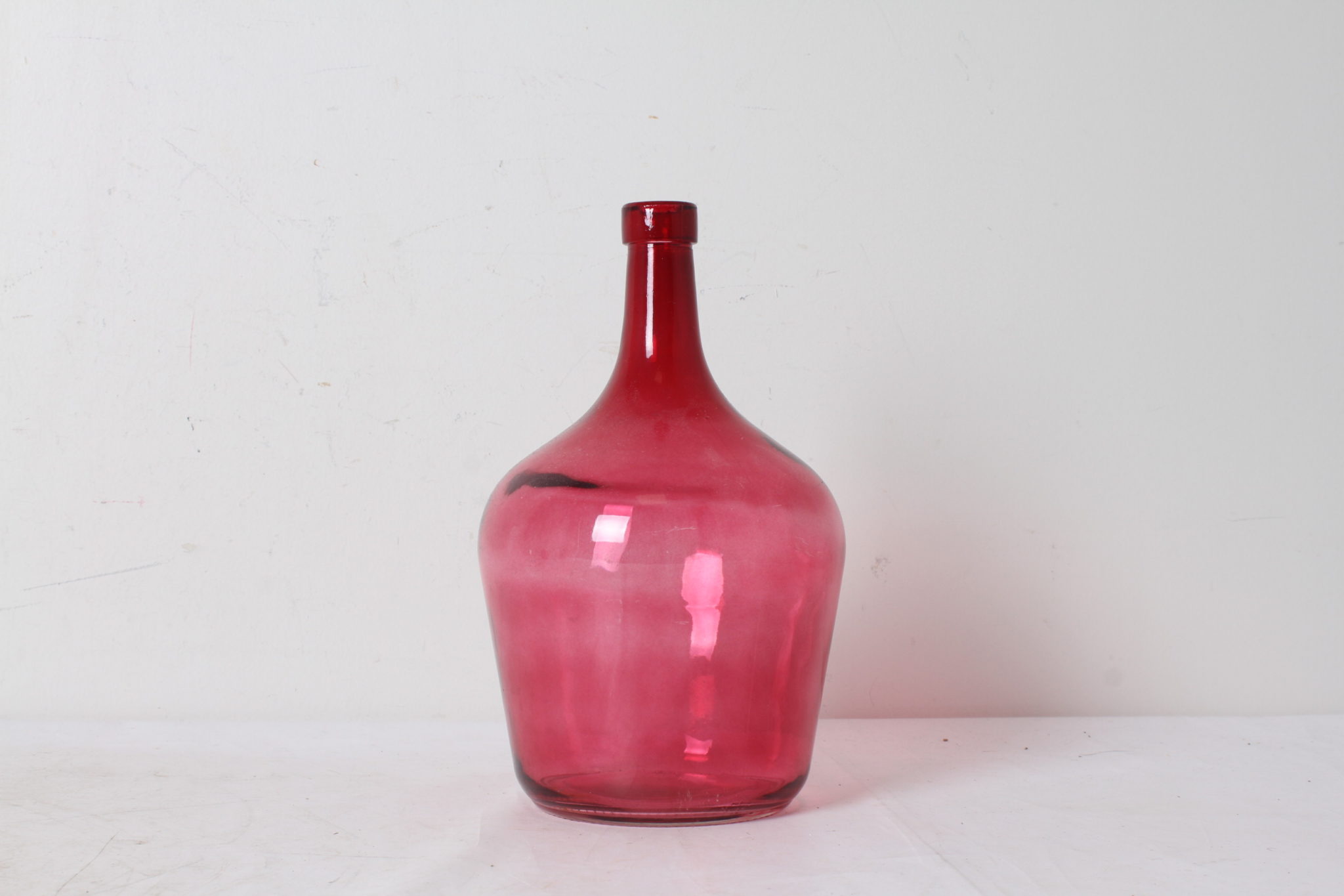 vase-style-dame-jeanne-verre-rose-objets-deco-occasion-emmaus-scherwiller-etikette (1)