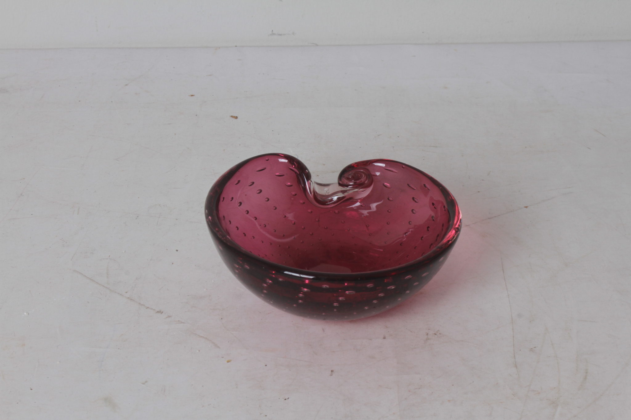 vide-poches-vintage-verre-murano-bullicante-bulles-controlees-objets-deco-brocante-occasion-emmaus-scherwiller-etikette (1)