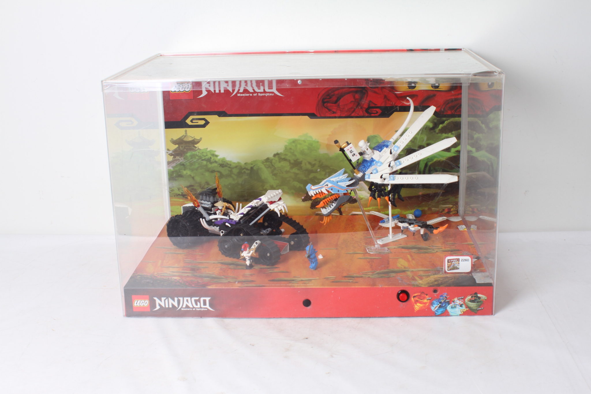 vitrine-officielle-lego-ninjago-2260-2263-eclairee-jeux-jouets-collection-occasion-emmaus-scherwiller-etikette (3)