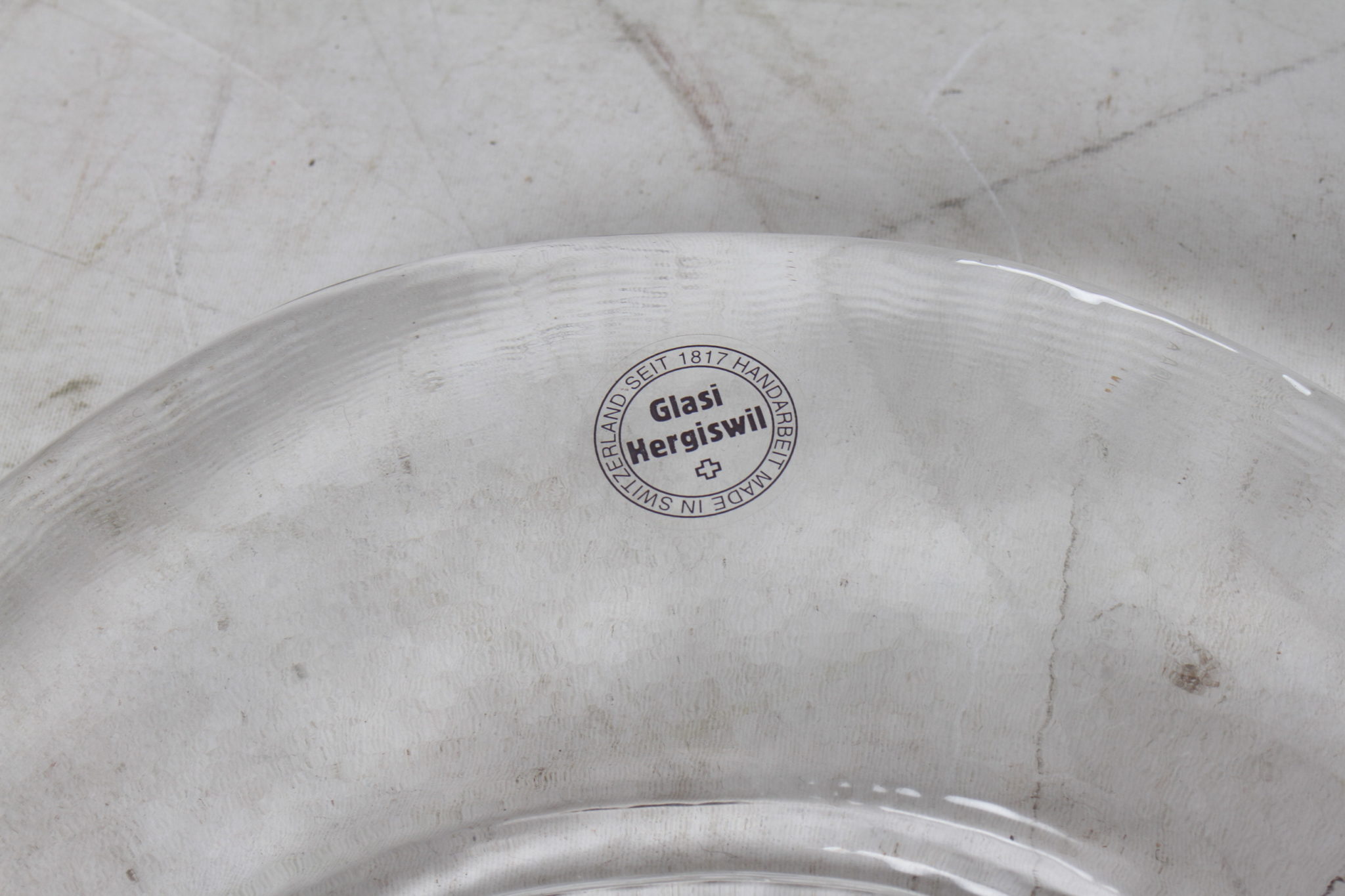 assiette-triangulaire-glasi-hergiswil-verre-epais-art-de-la-table-occasion-emmaus-scherwiller-etikette (1)