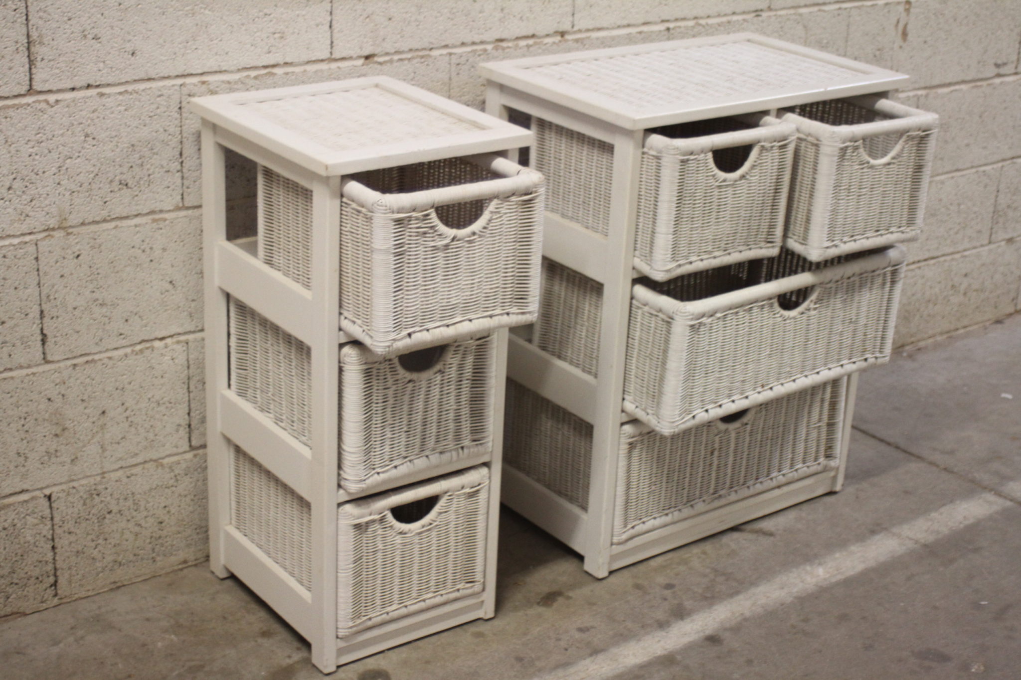 commode-4-tiroirs-et-meuble-3-paniers-rotin-blanc-mobilier-rangement-occasion-emmaus-scherwiller-etikette (4)