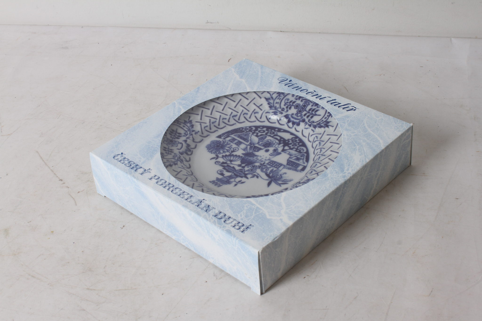 emmaus-scherwiller-etikette-occasion-assiette -Assiette annuelle 2001 - Motif original Oignon bleu - Porcelaine Tchèque (1)