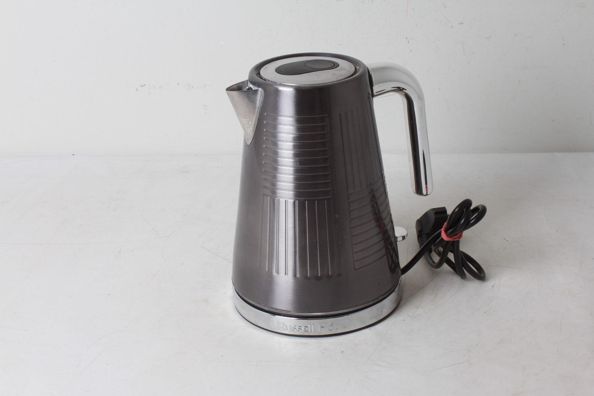 emmaus-scherwiller-etikette-occasion- bouilloire -électrique-russel hobbs (3)