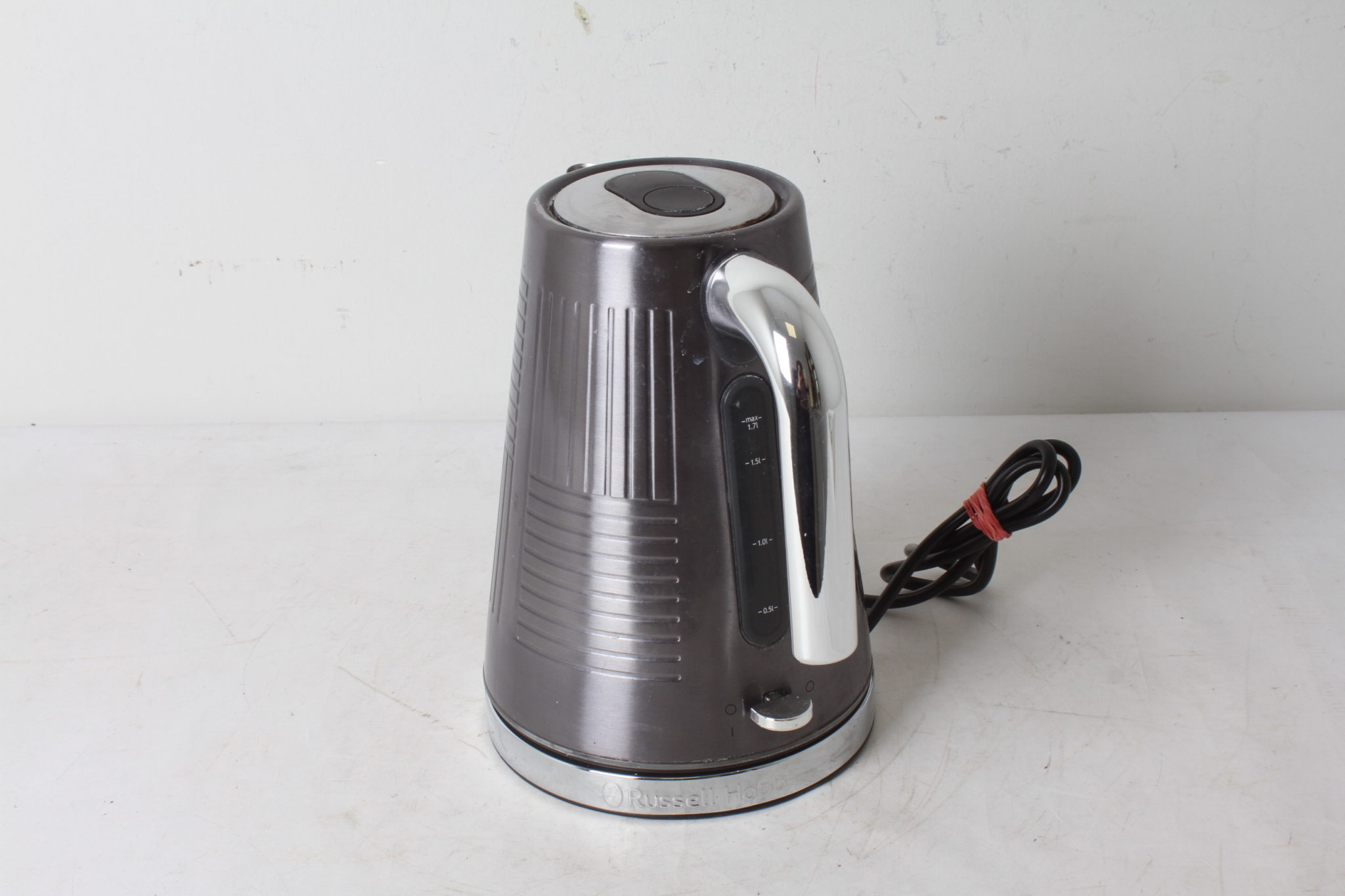 emmaus-scherwiller-etikette-occasion- bouilloire -électrique-russel hobbs (4)