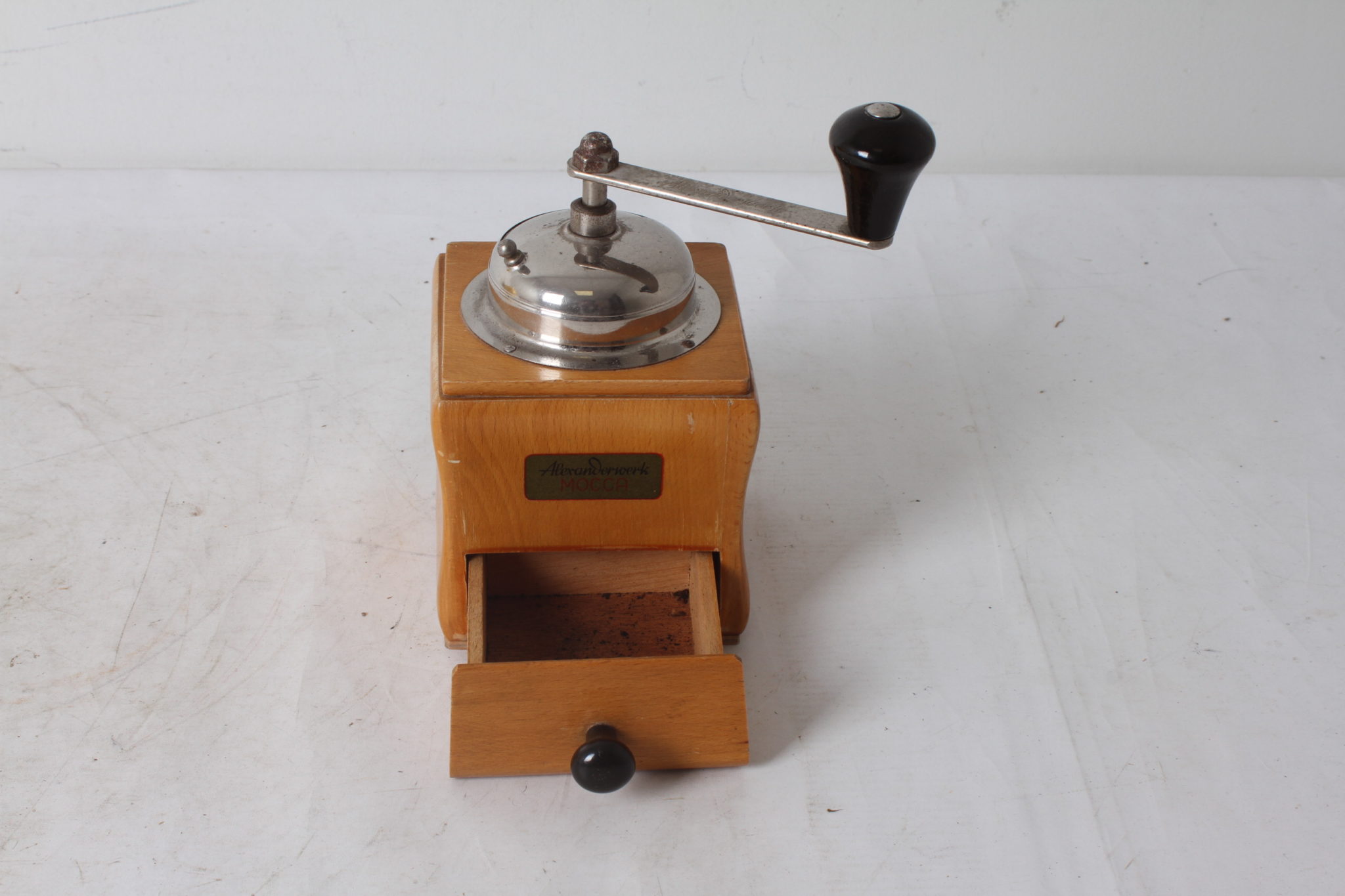 emmaus-scherwiller-etikette-occasion-boutique-ligne-moulin à café-bois-manivelle -Moulin à café en bois - Alexanderwerk - MOCCA (2)